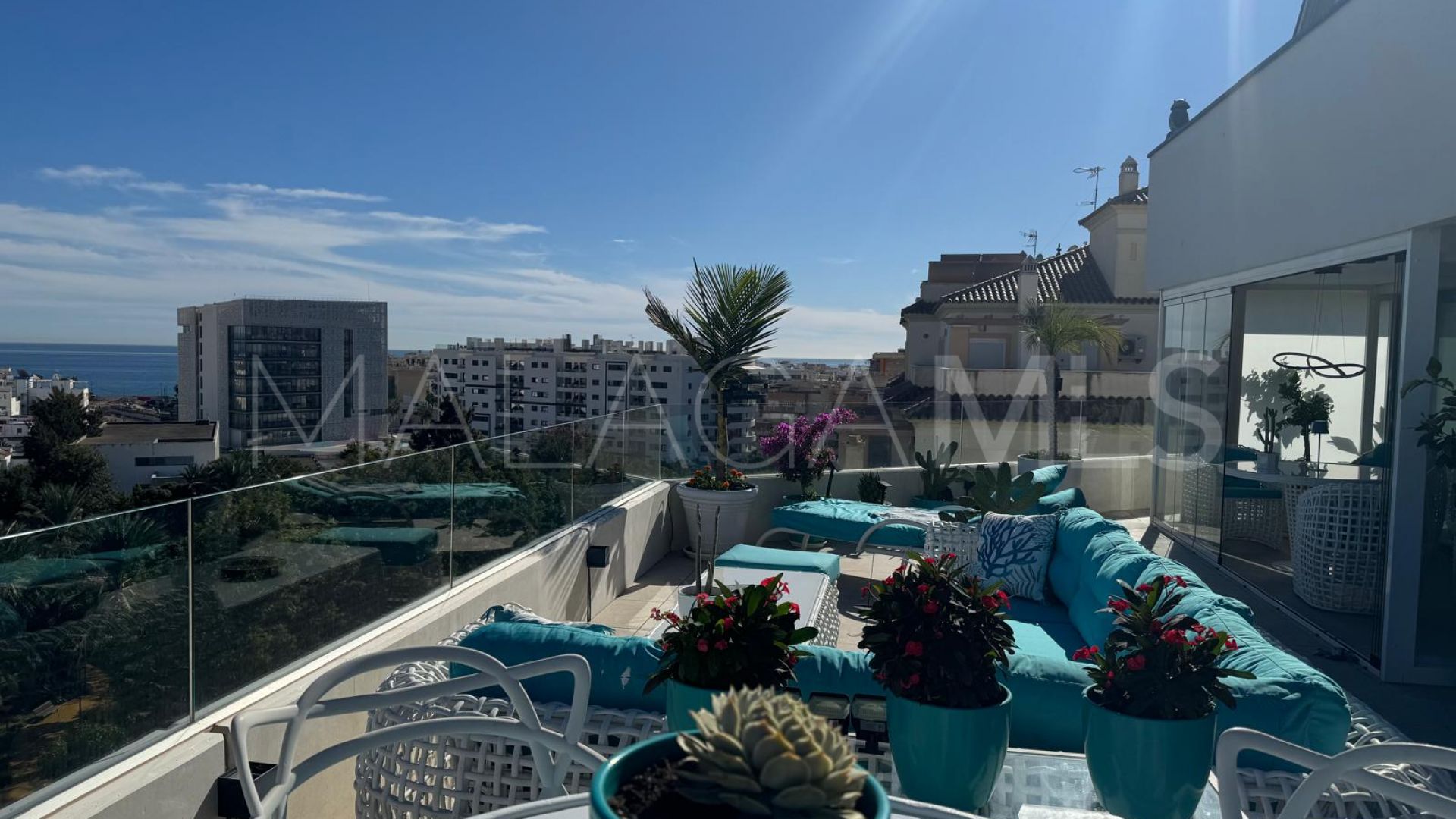 For sale Estepona Centre penthouse with 2 bedrooms