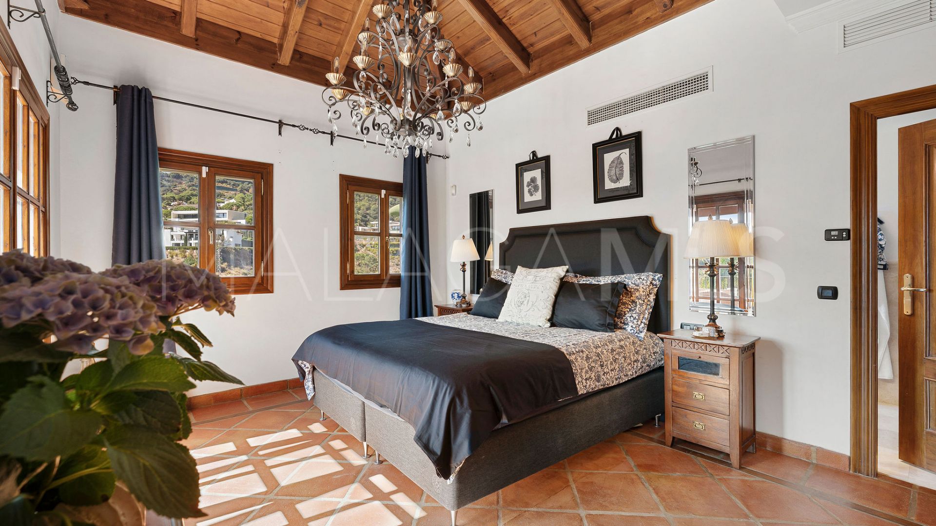 Villa for sale in El Madroñal