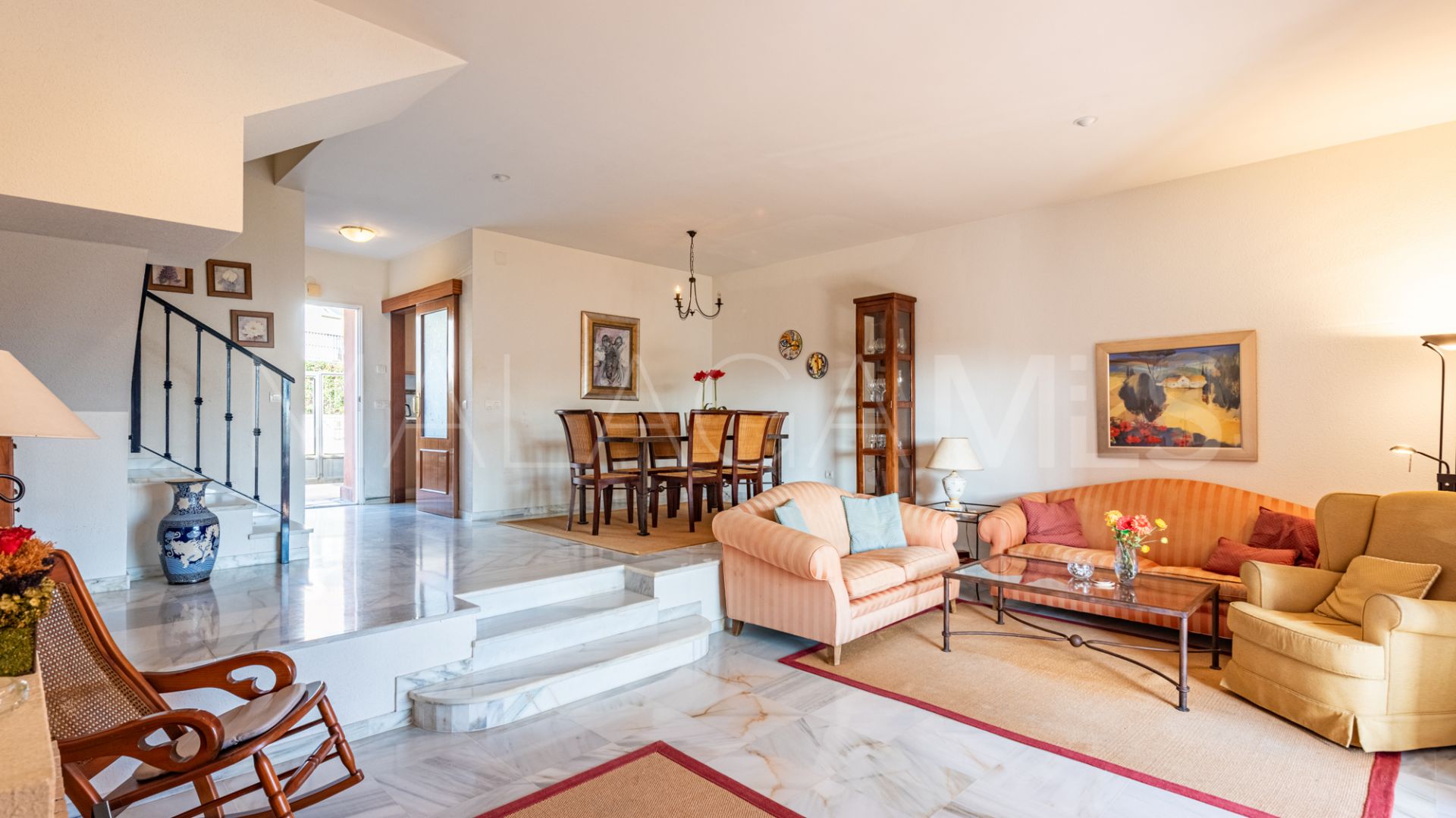 Buy town house in Monte Biarritz