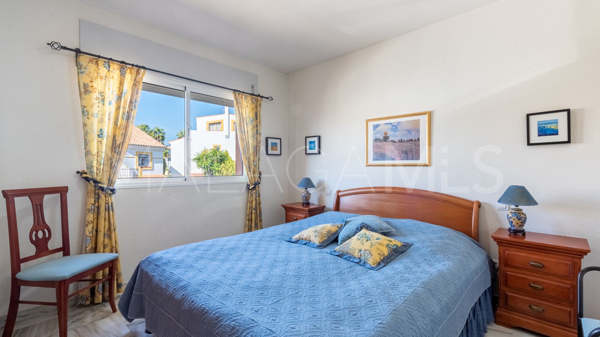 Buy town house in Monte Biarritz