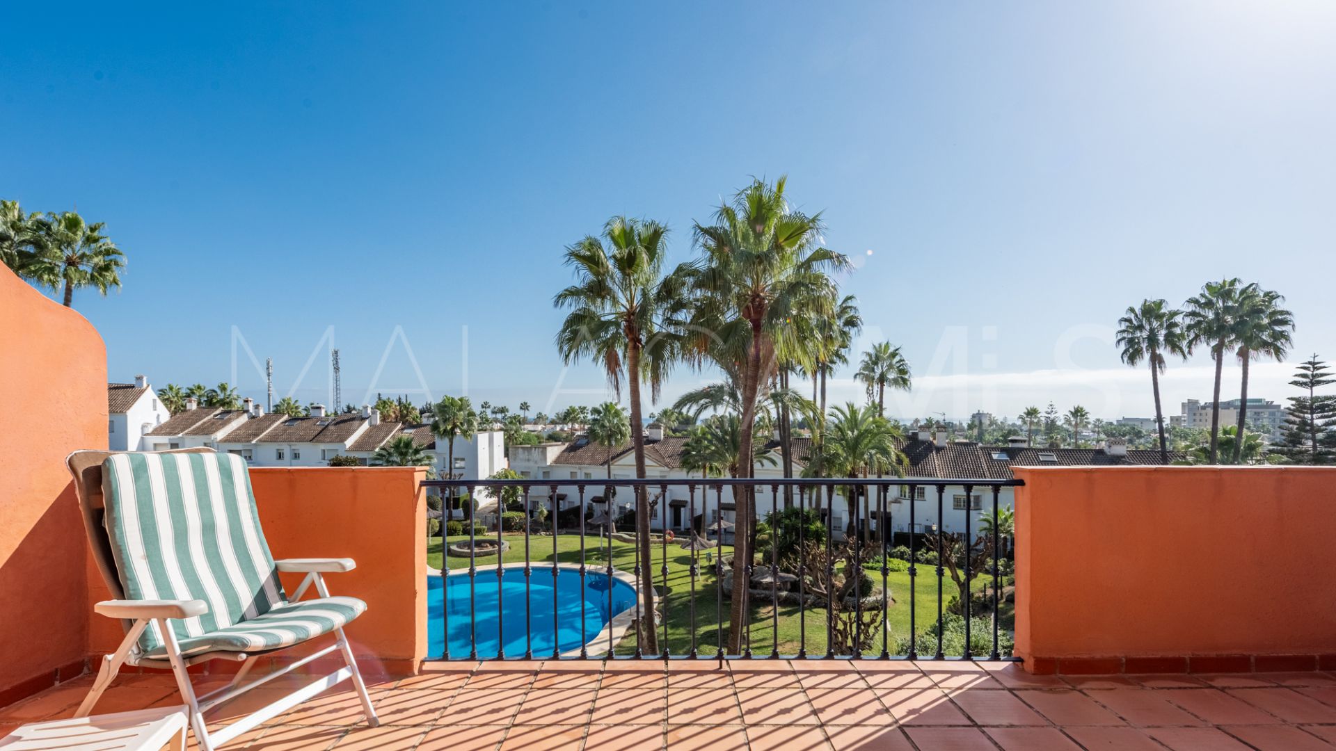 Buy town house in Monte Biarritz