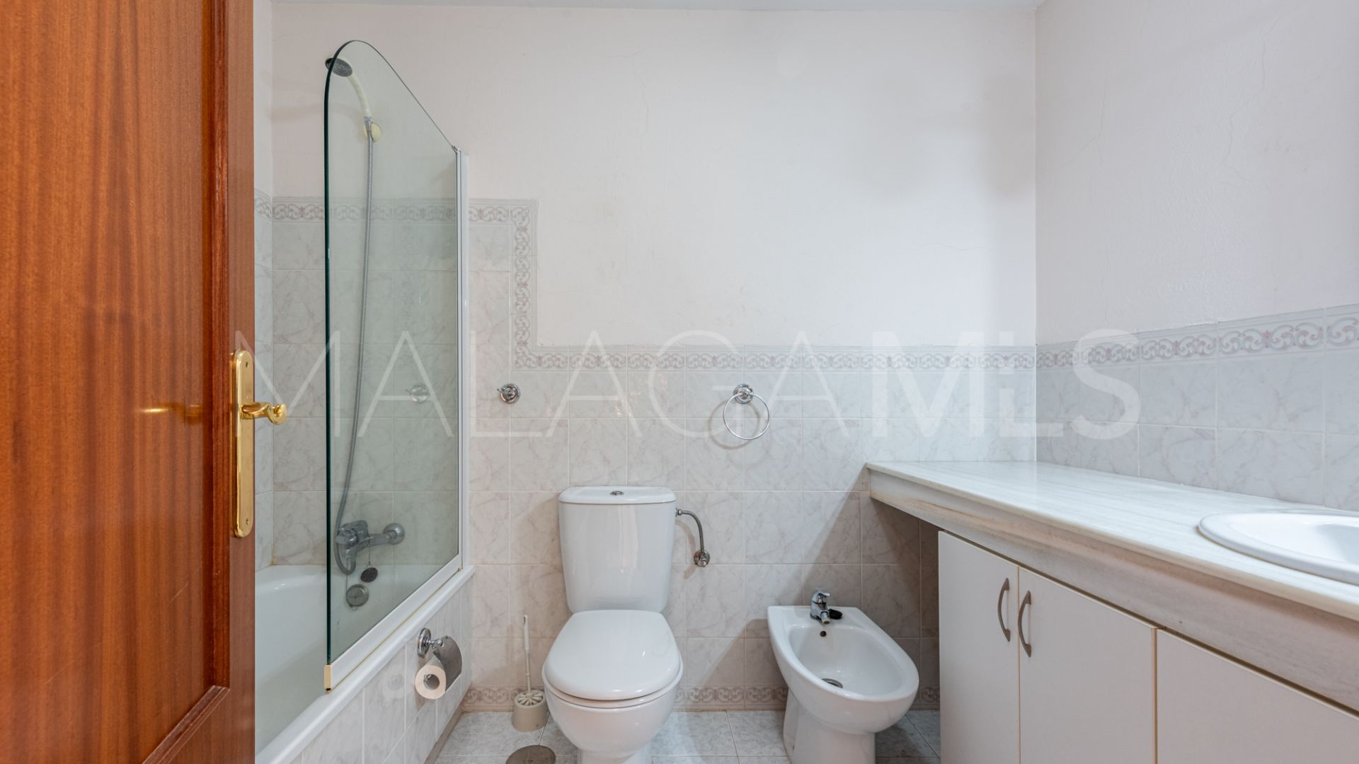 Buy town house in Monte Biarritz