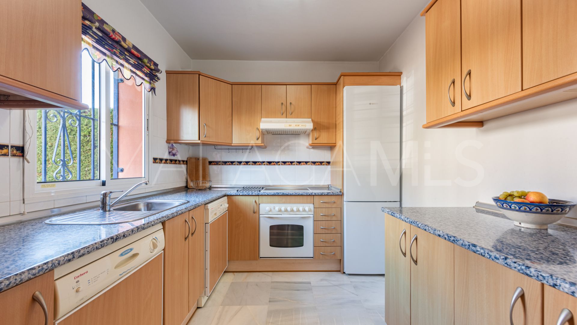 Buy town house in Monte Biarritz