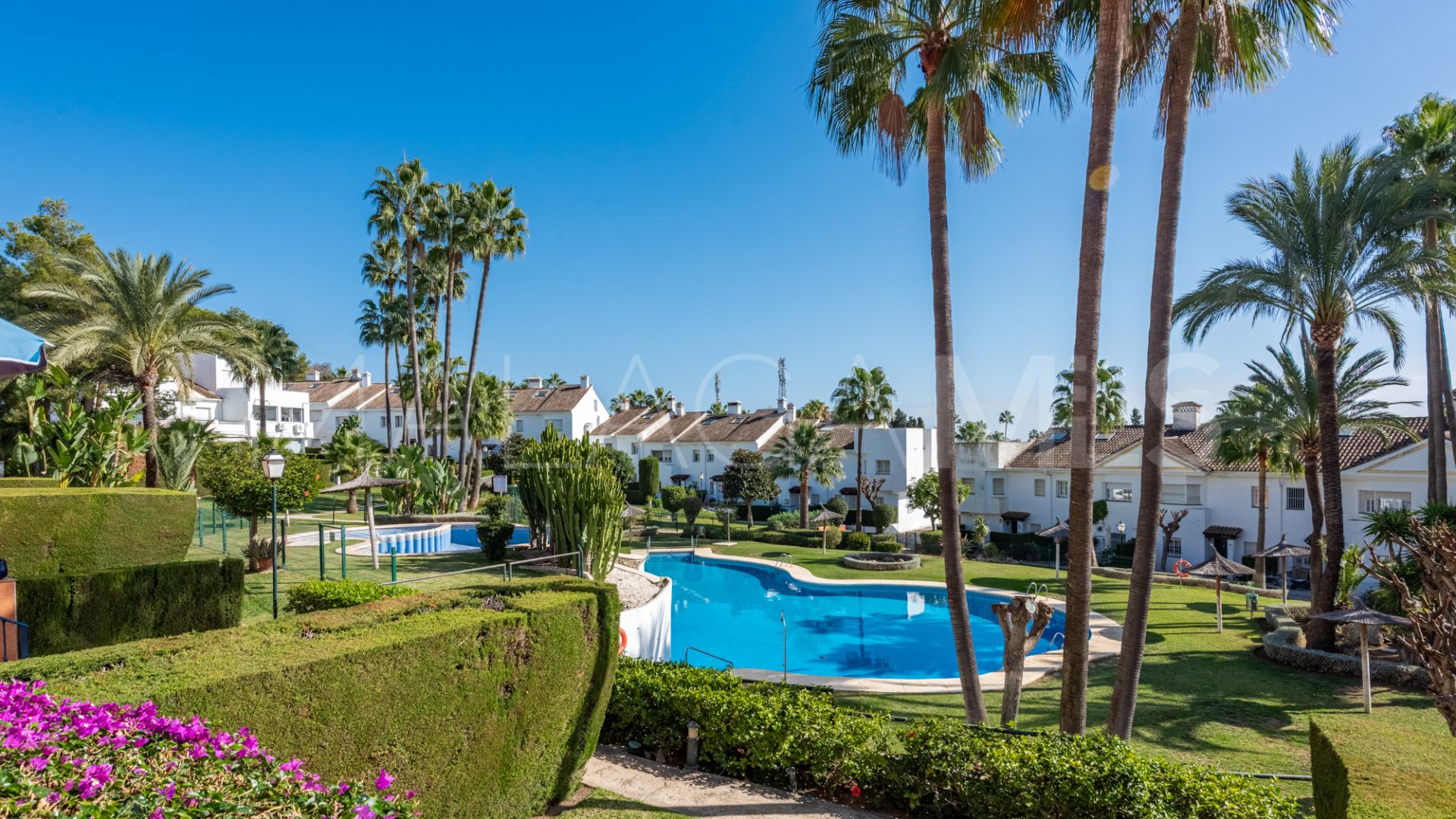 Buy town house in Monte Biarritz