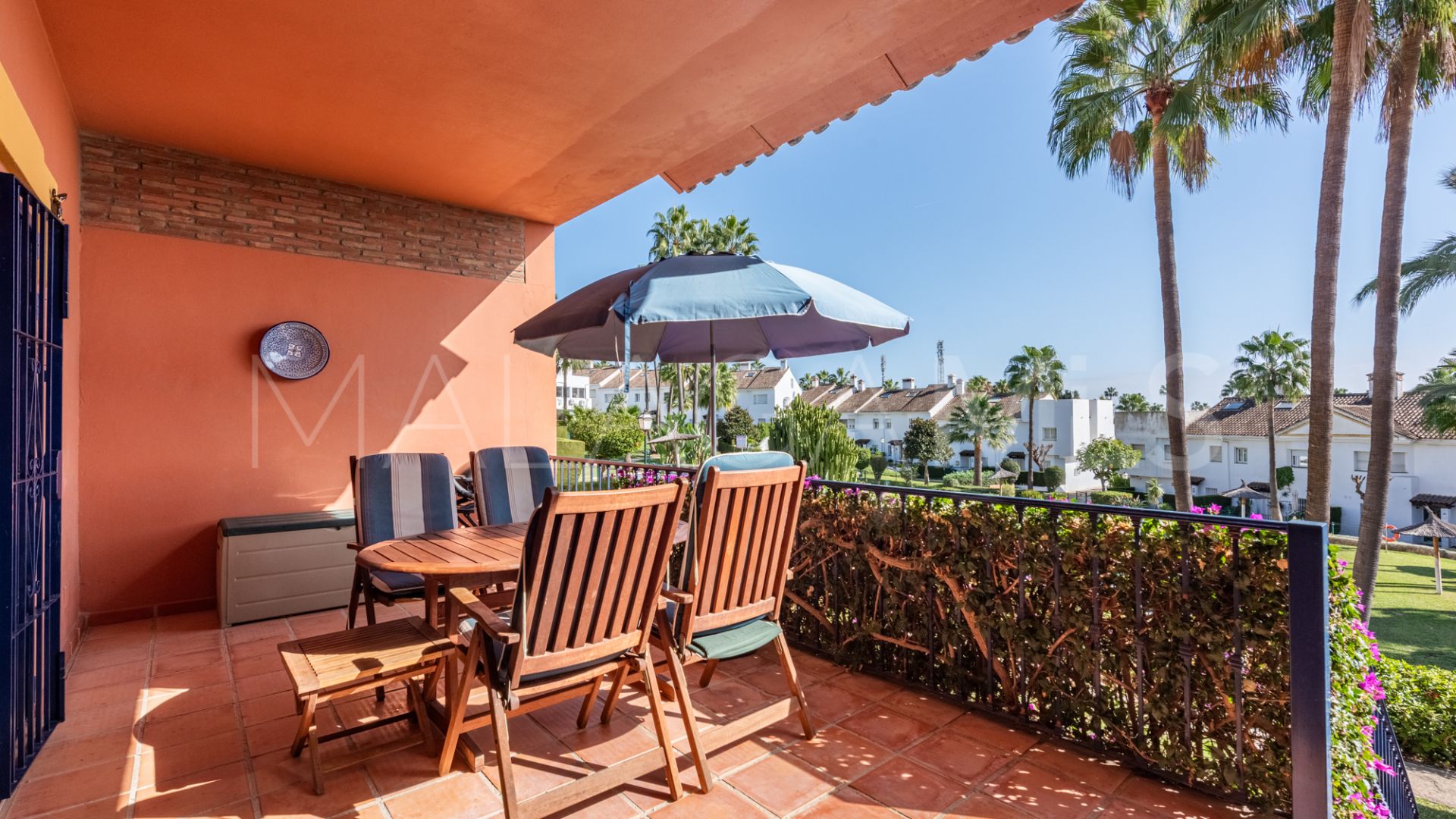 Buy town house in Monte Biarritz