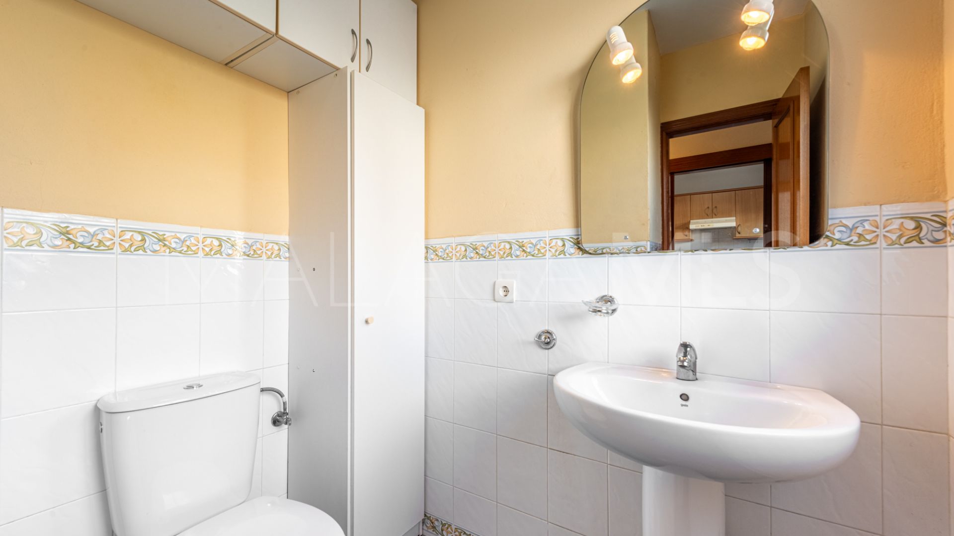 Buy town house in Monte Biarritz