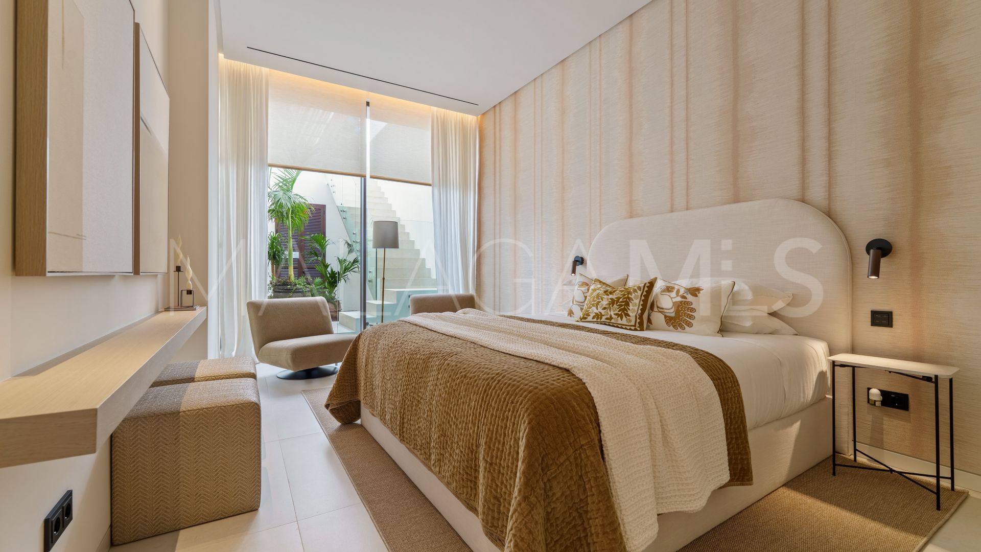 Se vende villa in Golden Mile de 5 bedrooms