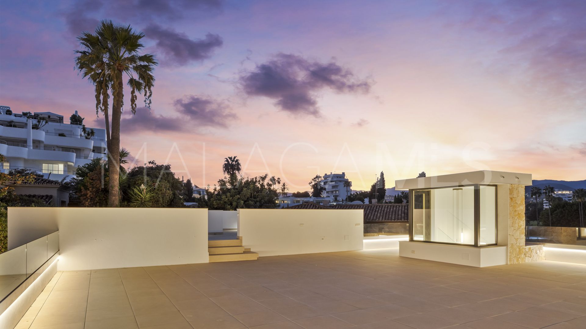 Villa for sale in Guadalmina Alta