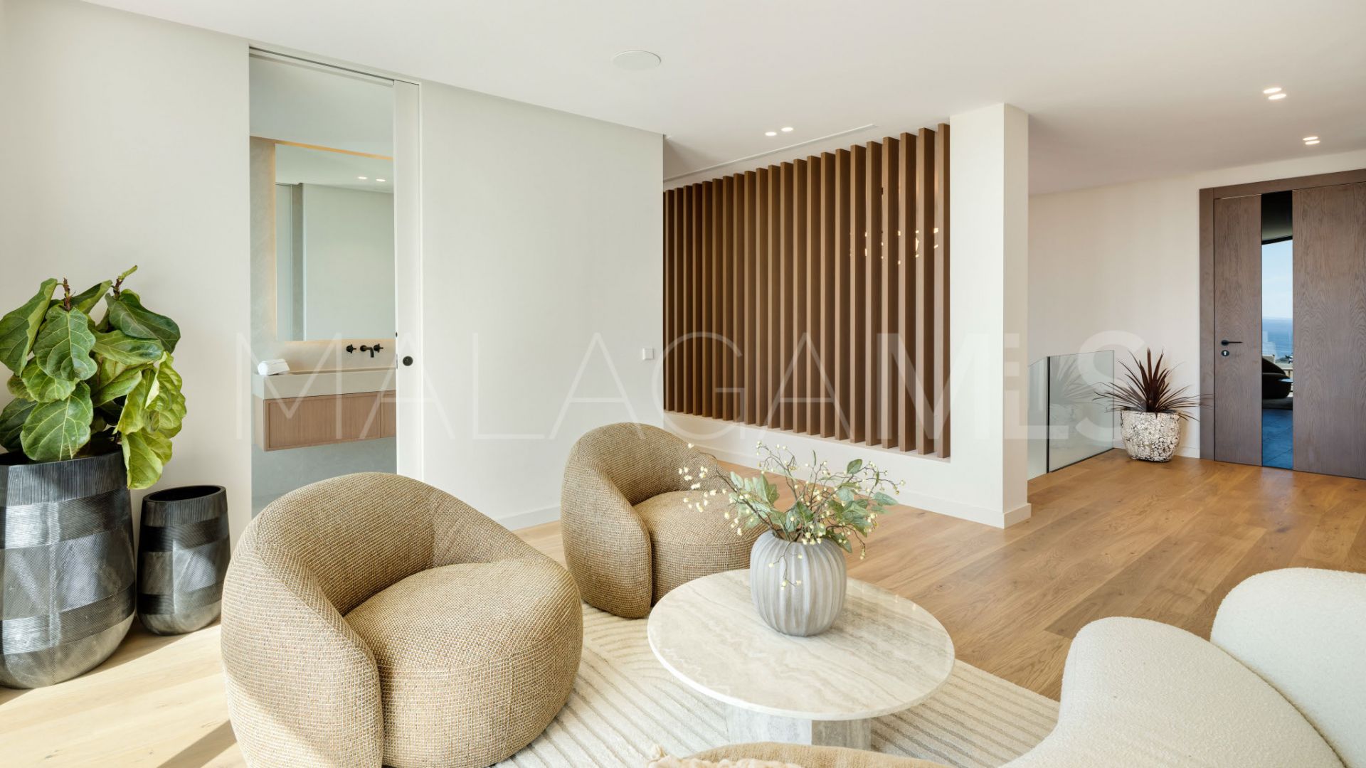 Se vende villa in Elviria with 5 bedrooms