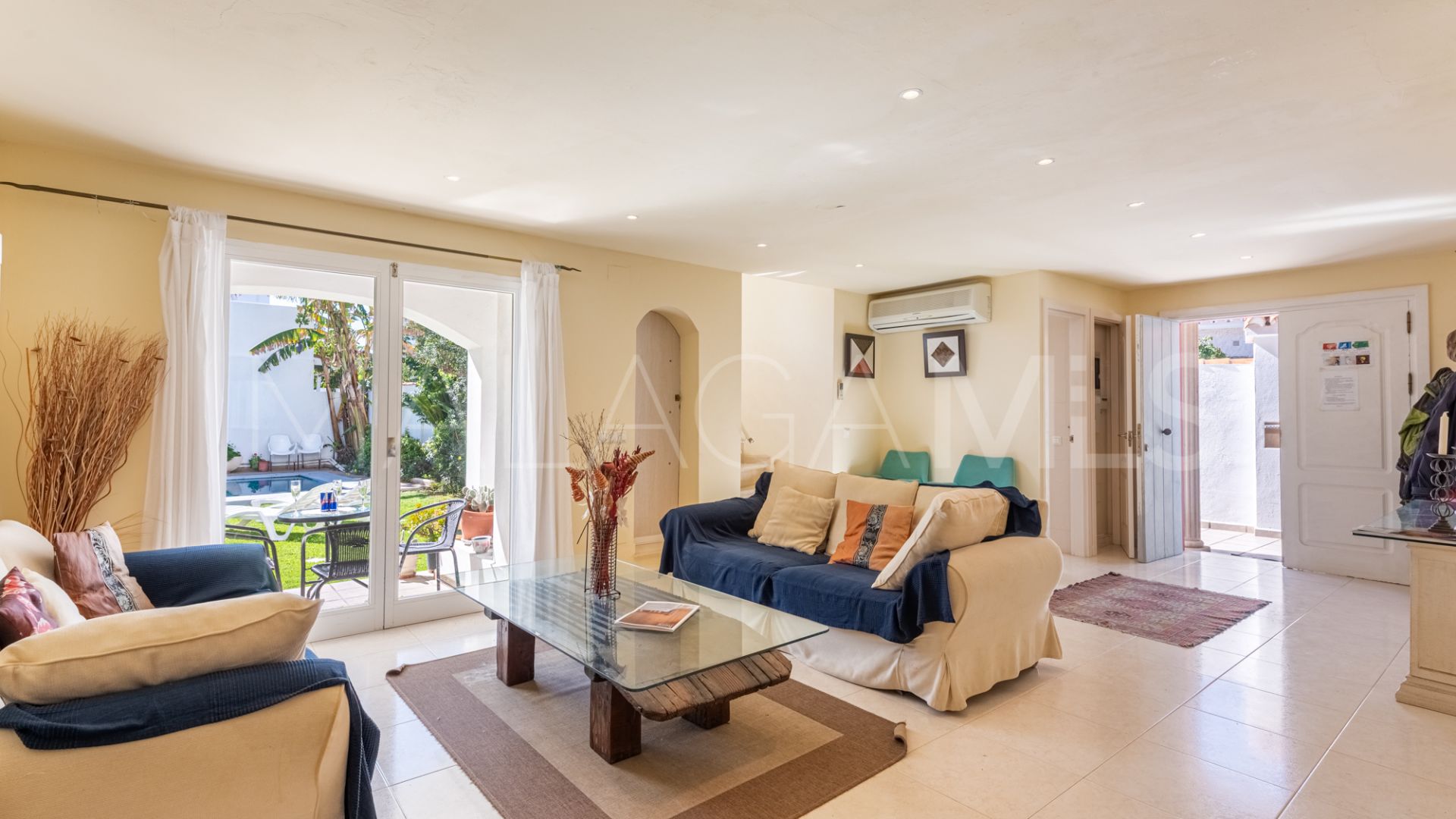 Villa for sale in Linda Vista Baja