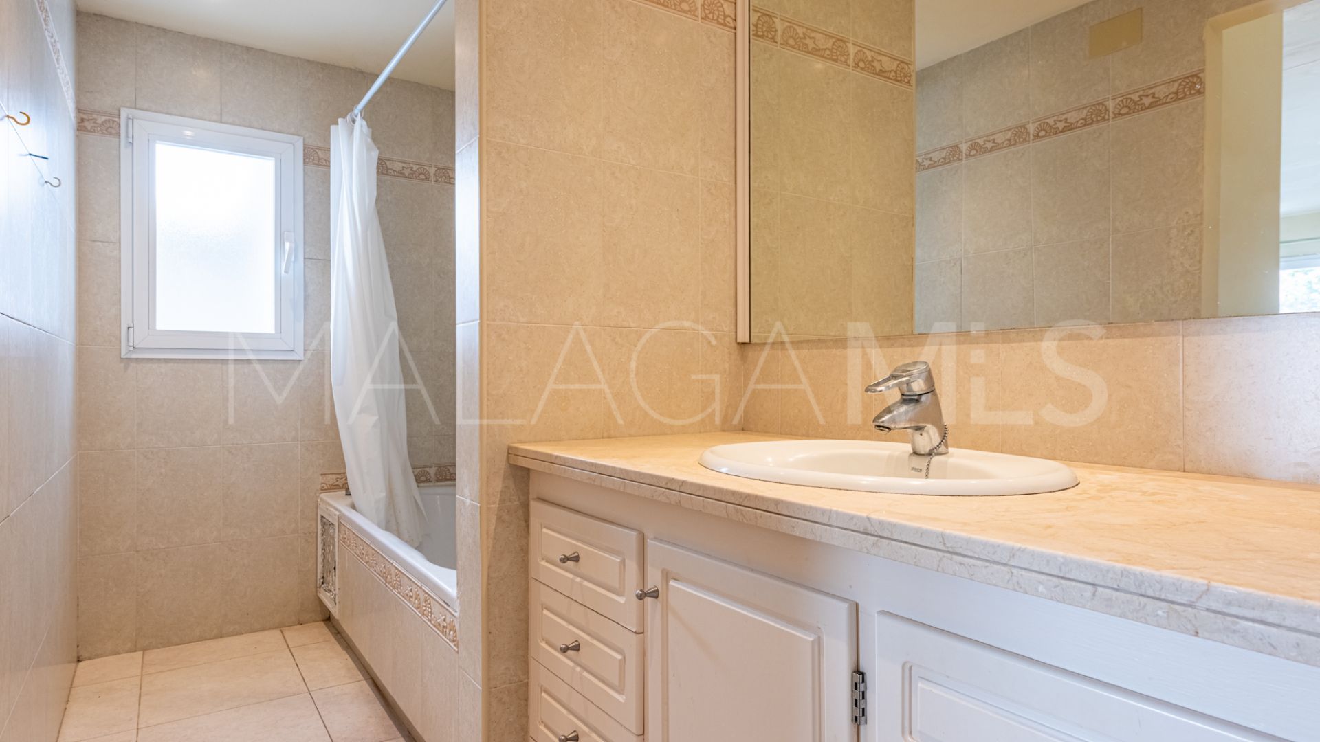 Villa for sale in Linda Vista Baja