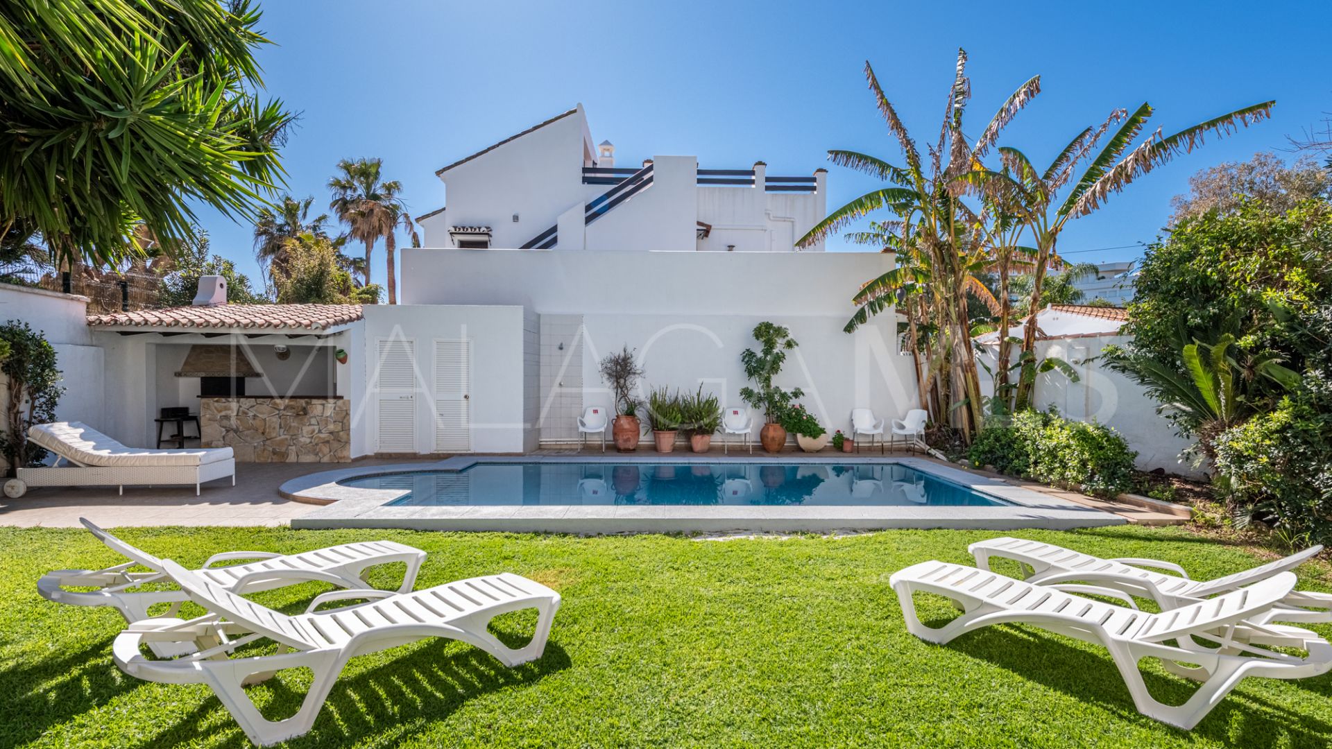 Villa for sale in Linda Vista Baja