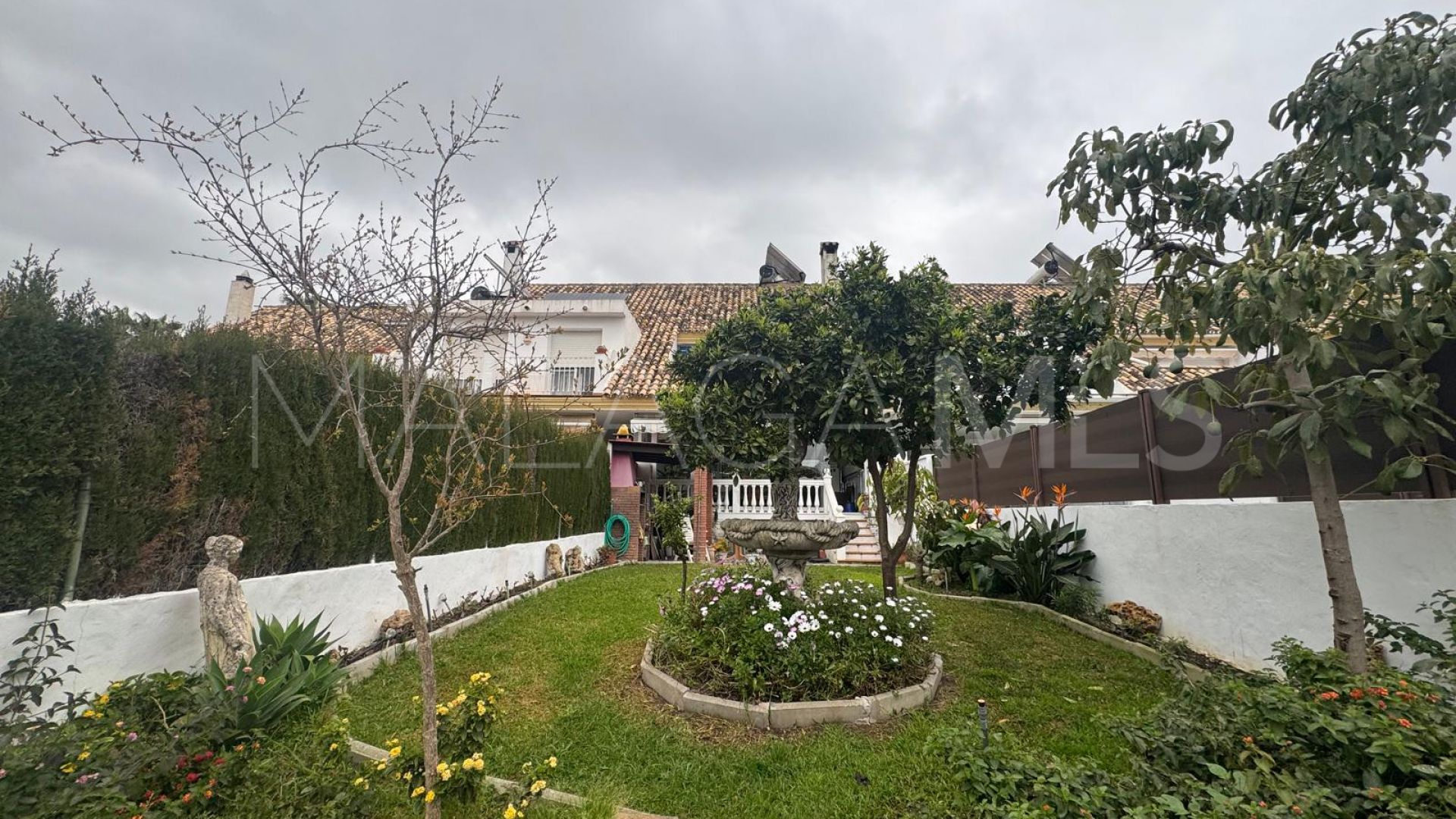 Radhus for sale in Monte Biarritz