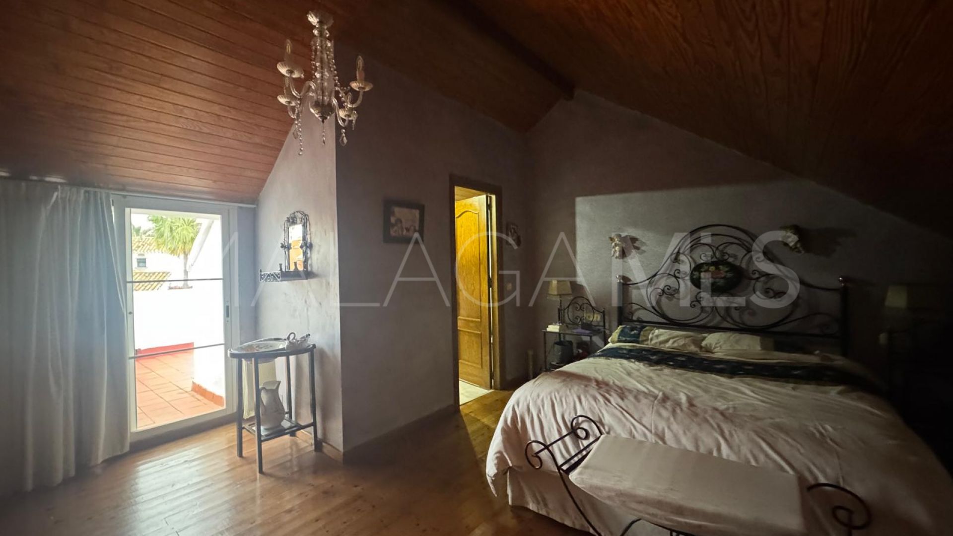 Radhus for sale in Monte Biarritz