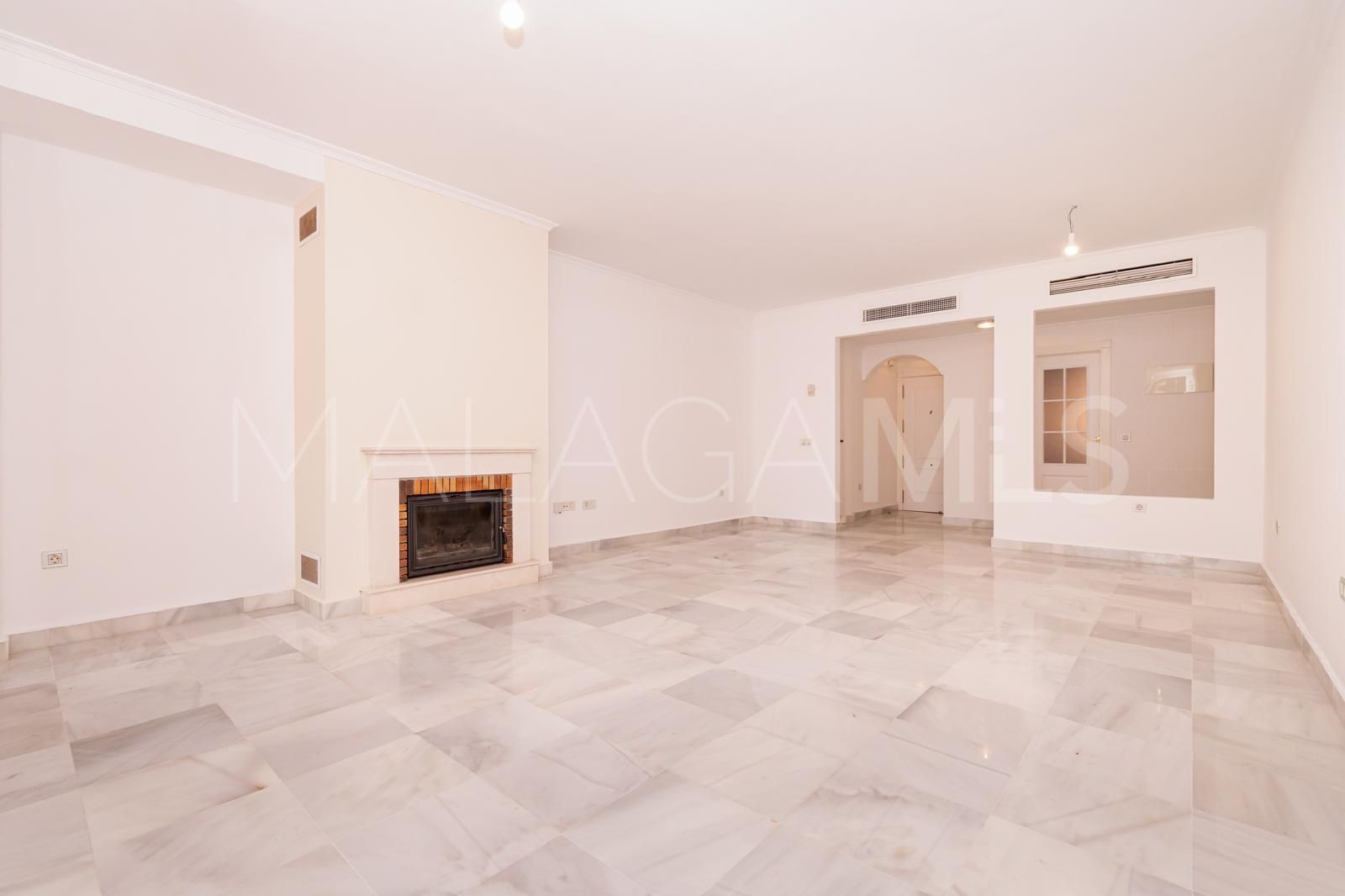 For sale Hacienda del Sol apartment with 4 bedrooms