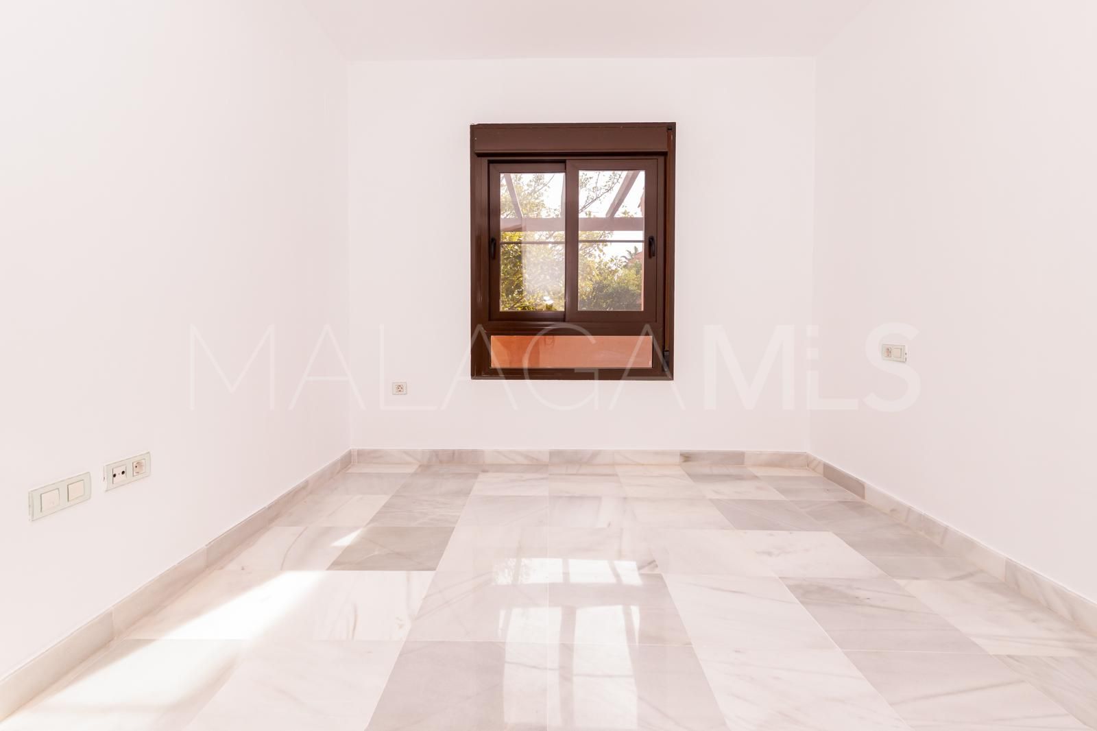 For sale Hacienda del Sol apartment with 4 bedrooms