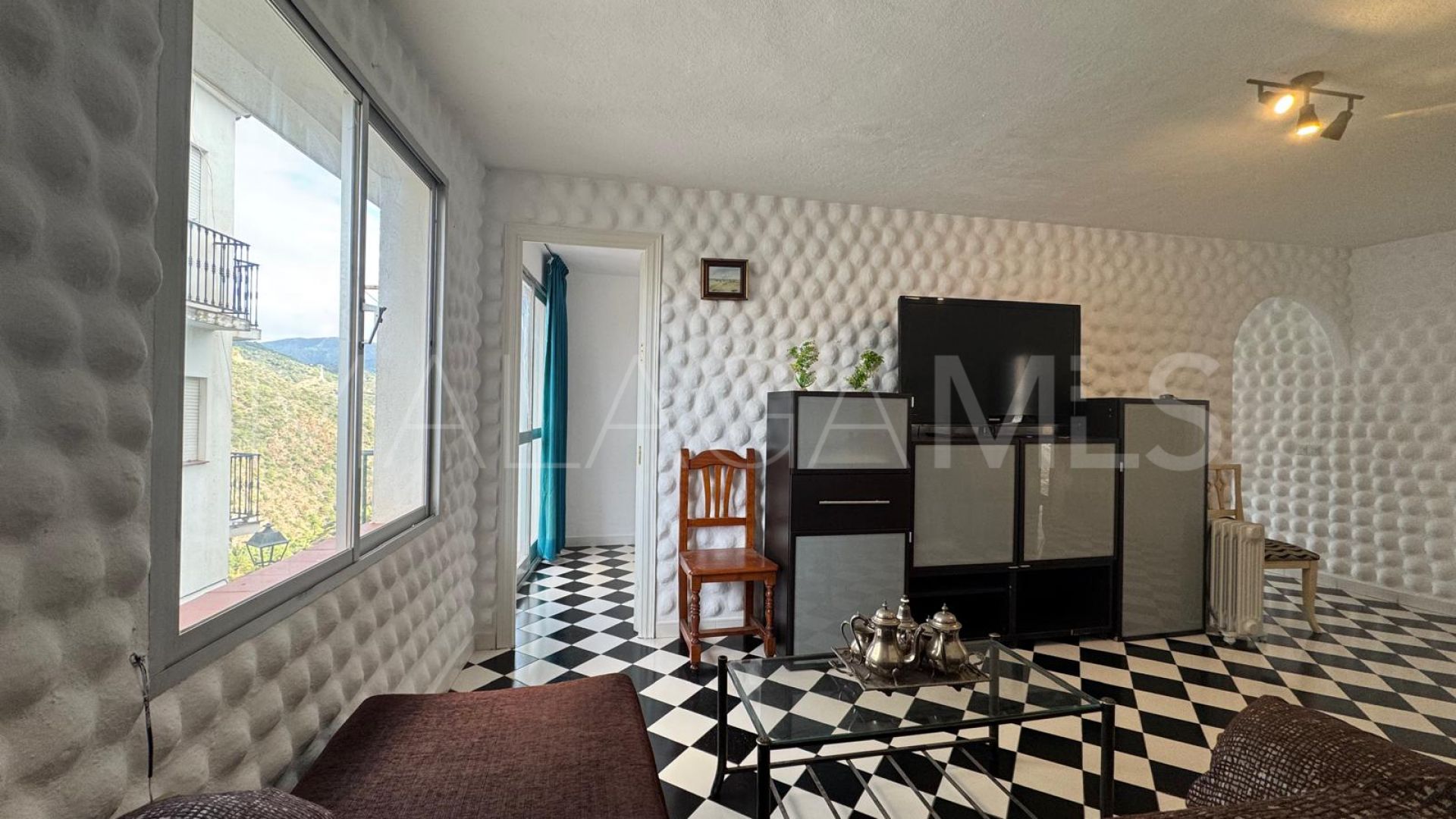 Apartment for sale in Istan with 2 bedrooms