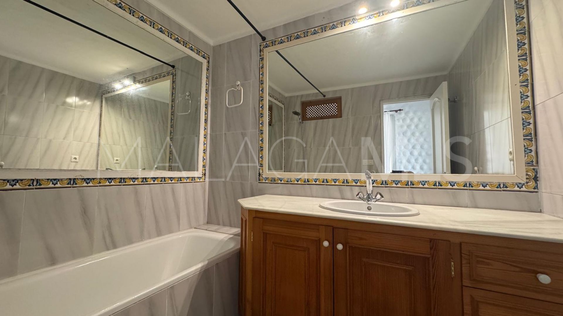 Apartment for sale in Istan with 2 bedrooms