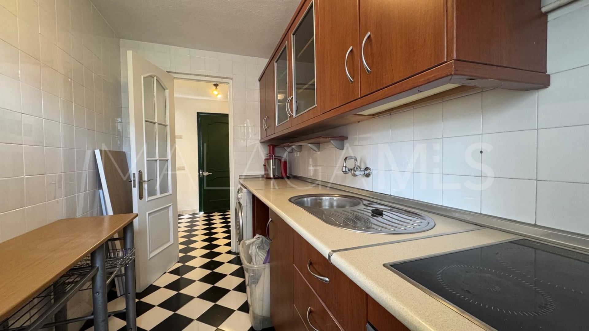 Apartment for sale in Istan with 2 bedrooms