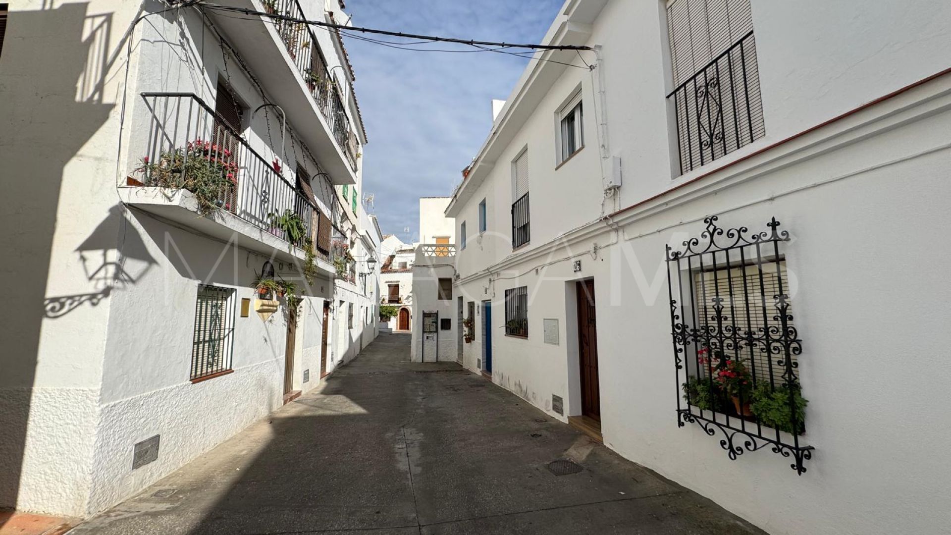 Apartment for sale in Istan with 2 bedrooms