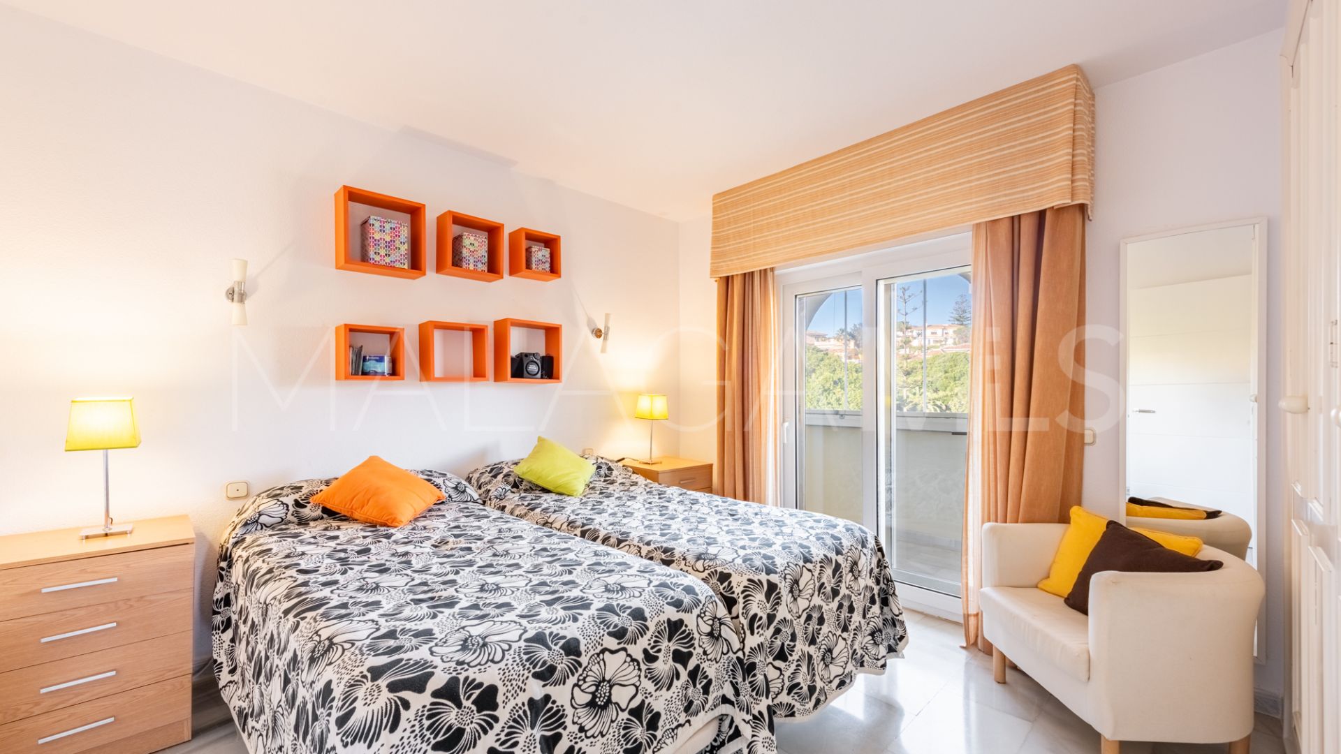 2 bedrooms apartment in Cala de Mijas for sale