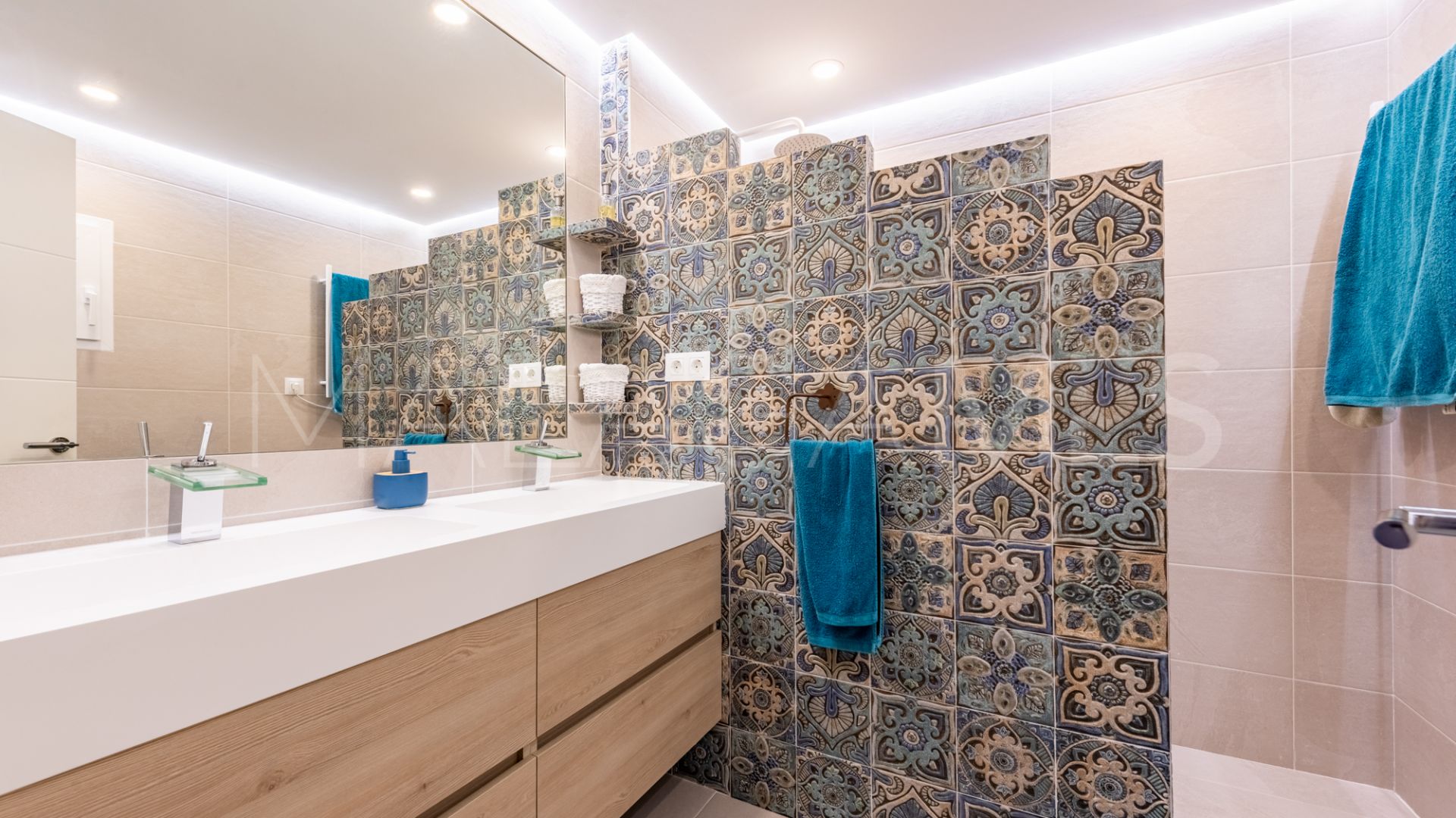 2 bedrooms apartment in Cala de Mijas for sale