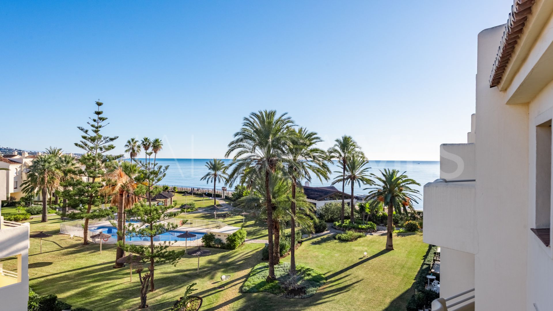 2 bedrooms apartment in Cala de Mijas for sale