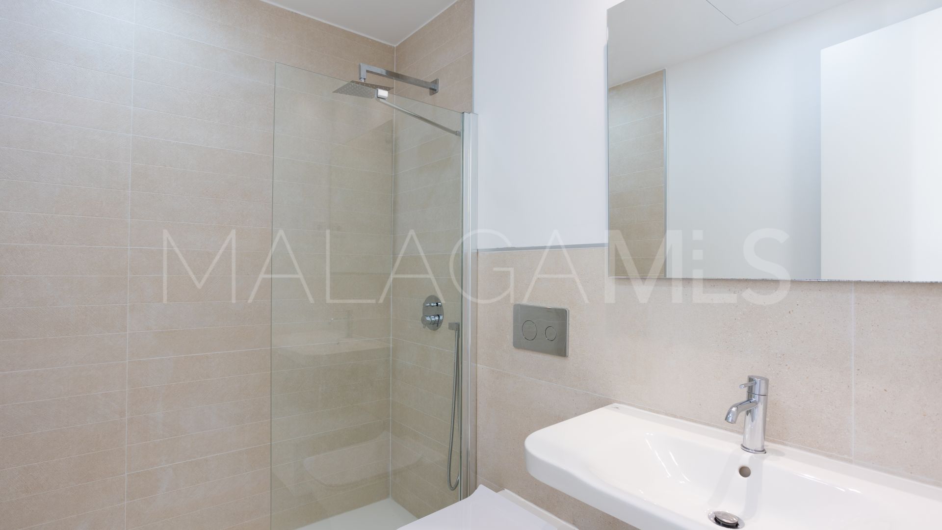 Villa for sale in Marbella City