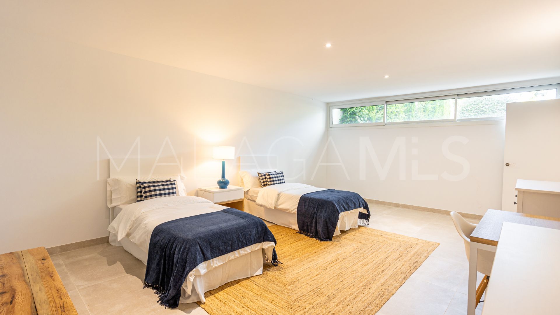 Villa for sale in Marbella City