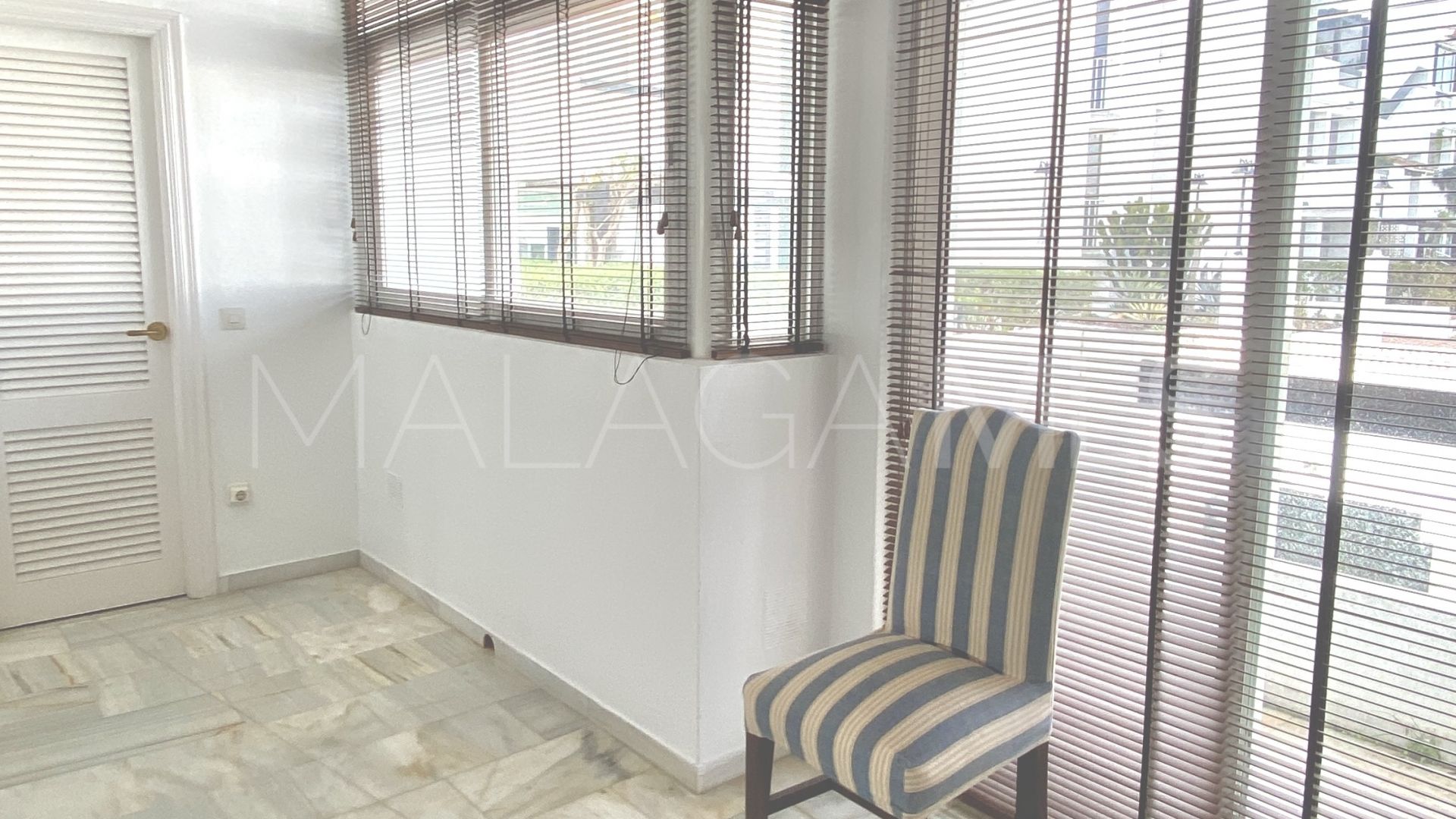 Lägenhet for sale in Bel Air