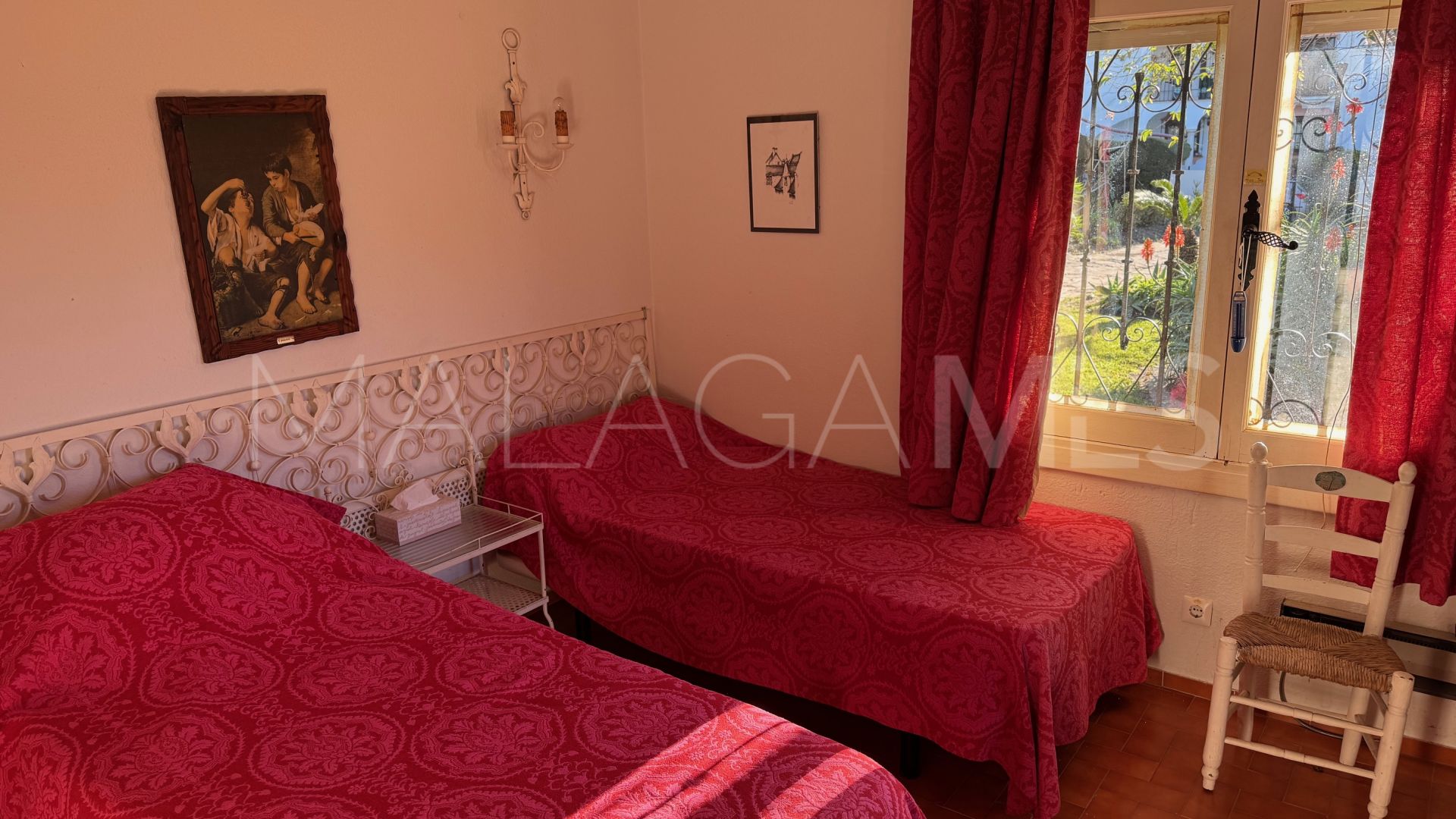 Villa for sale in Paraiso Medio