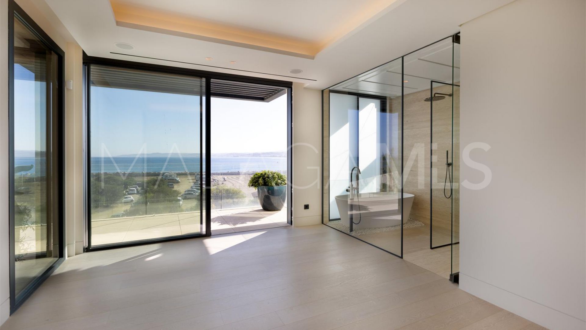 Apartment for sale in Estepona