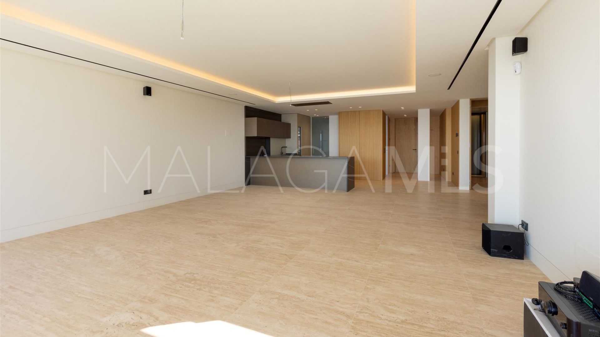 Apartment for sale in Estepona