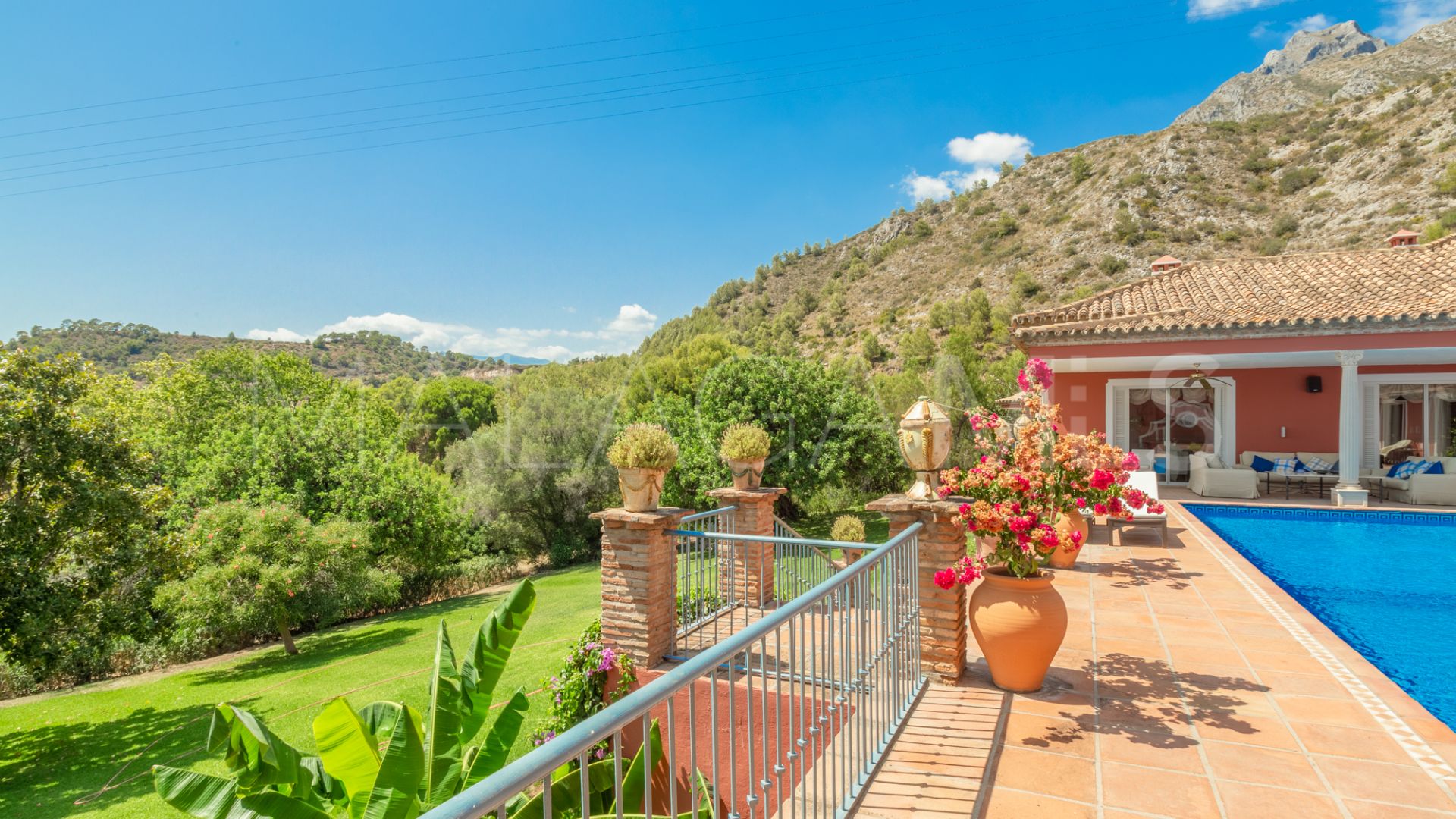 For sale Sierra Blanca 10 bedrooms villa