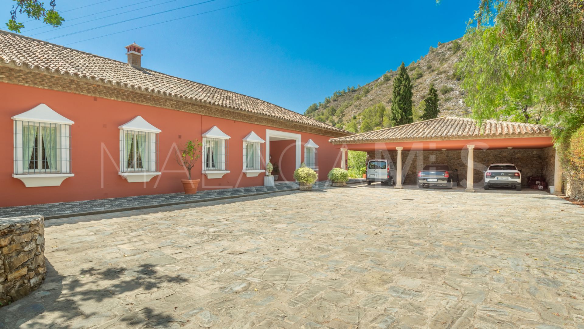 For sale Sierra Blanca 10 bedrooms villa