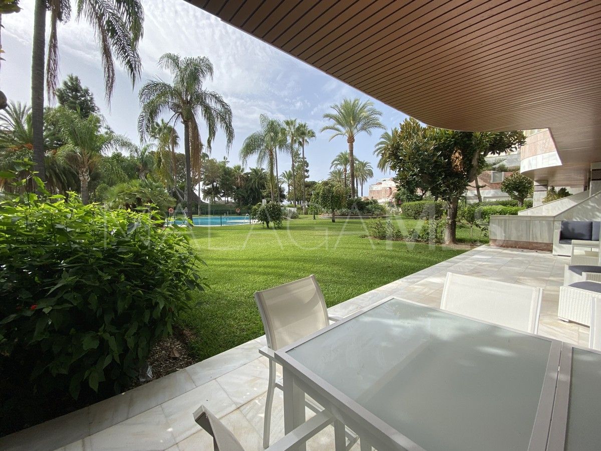 Bottenvåningslägenhet for sale in Marbella - Puerto Banus