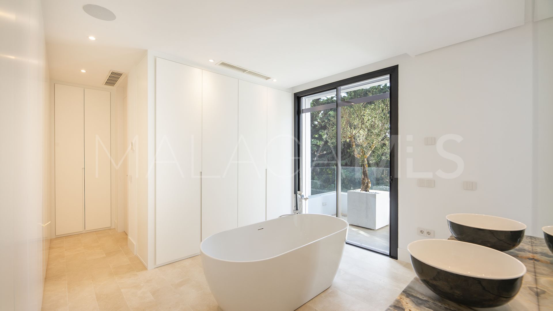 Villa for sale in Marbella Goldene Meile