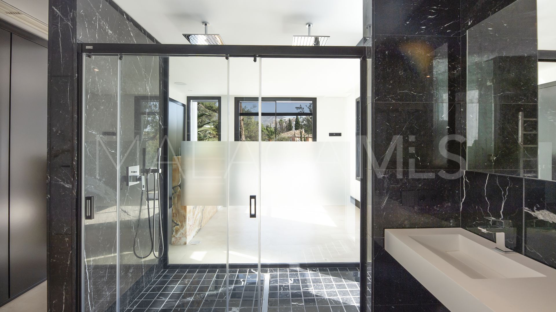 Villa for sale in Marbella Goldene Meile