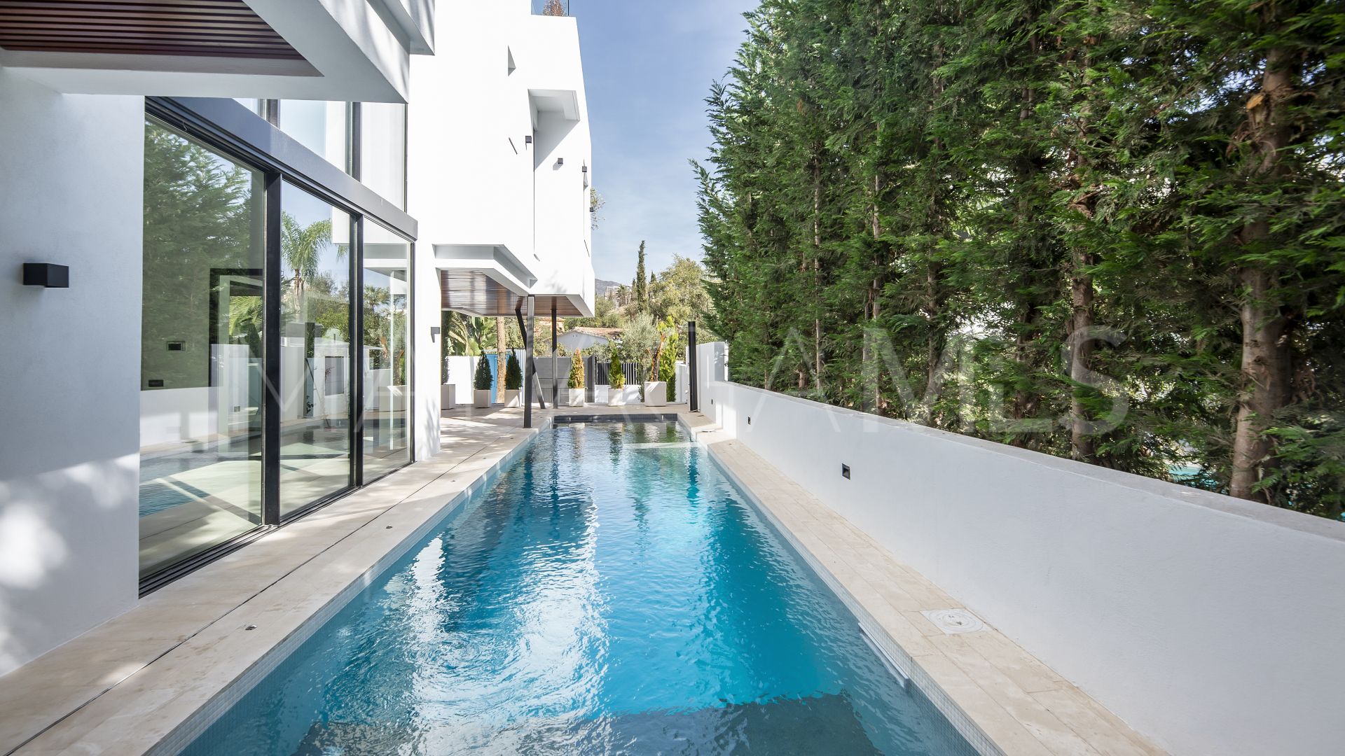 Villa for sale in Marbella Goldene Meile