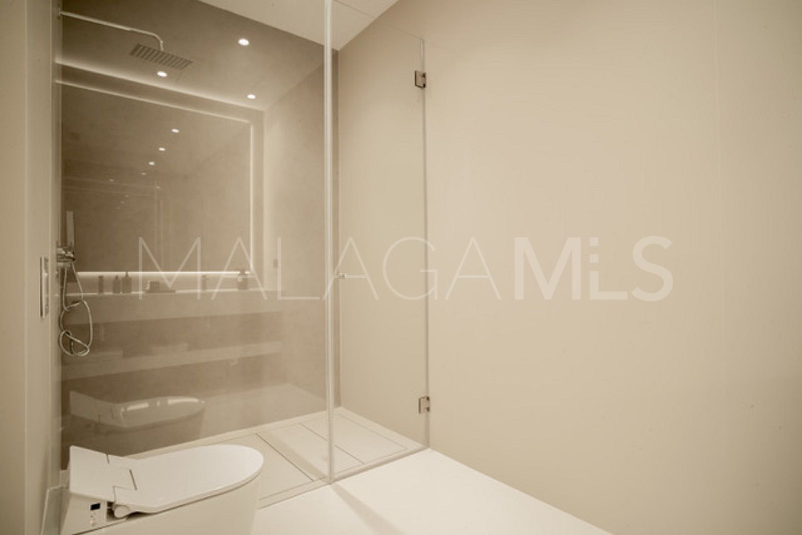 Villa for sale in Marbella Golden Mile