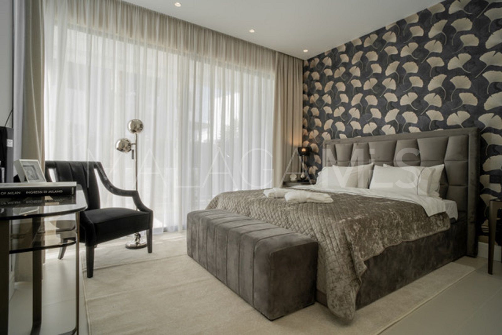 Villa for sale in Marbella Golden Mile