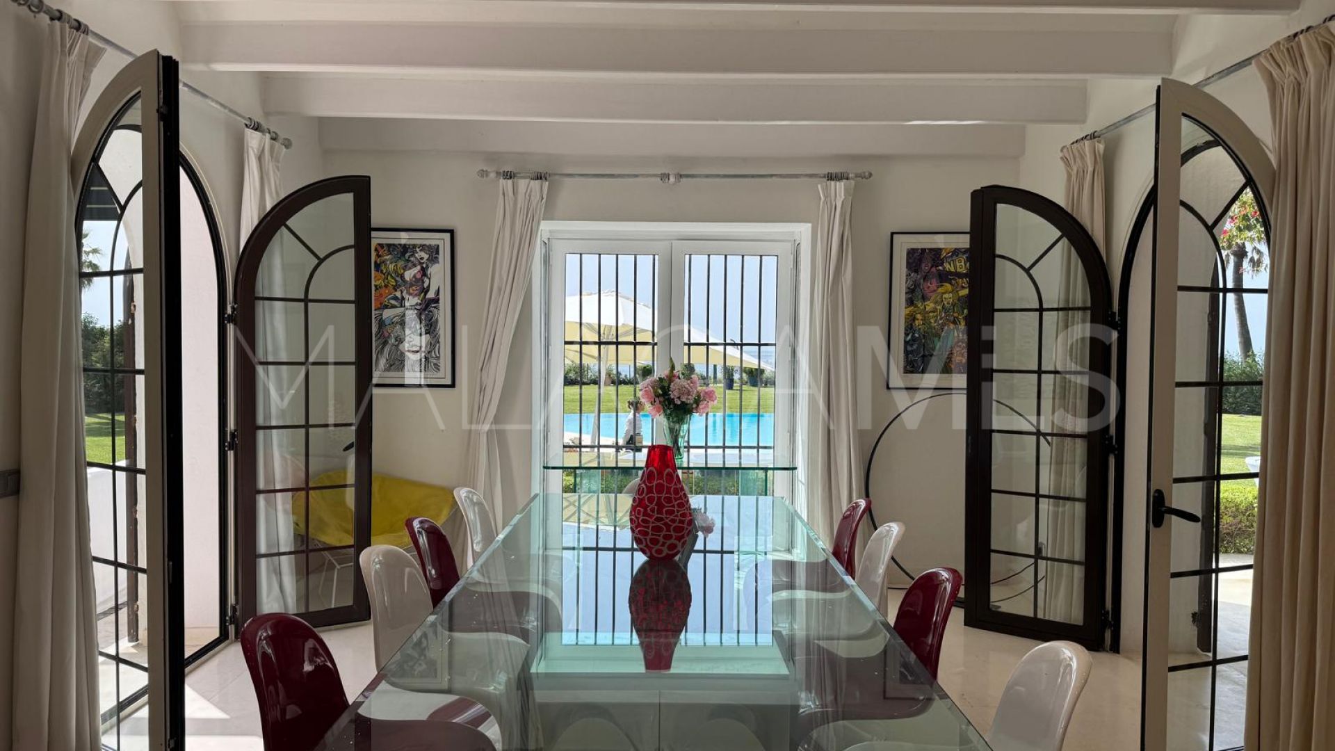 Villa for sale in El Paraiso Playa