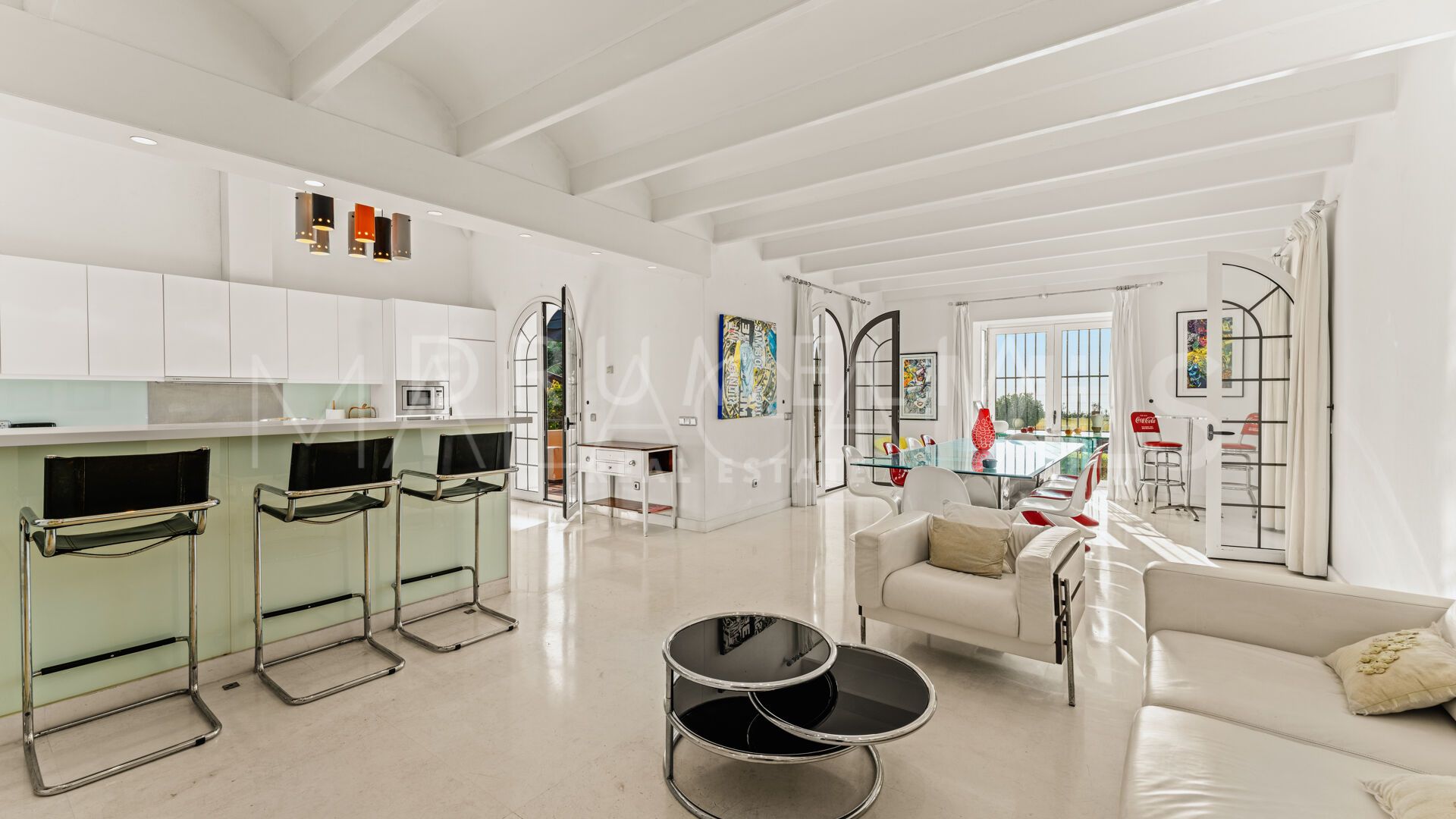 Villa for sale in El Paraiso Playa