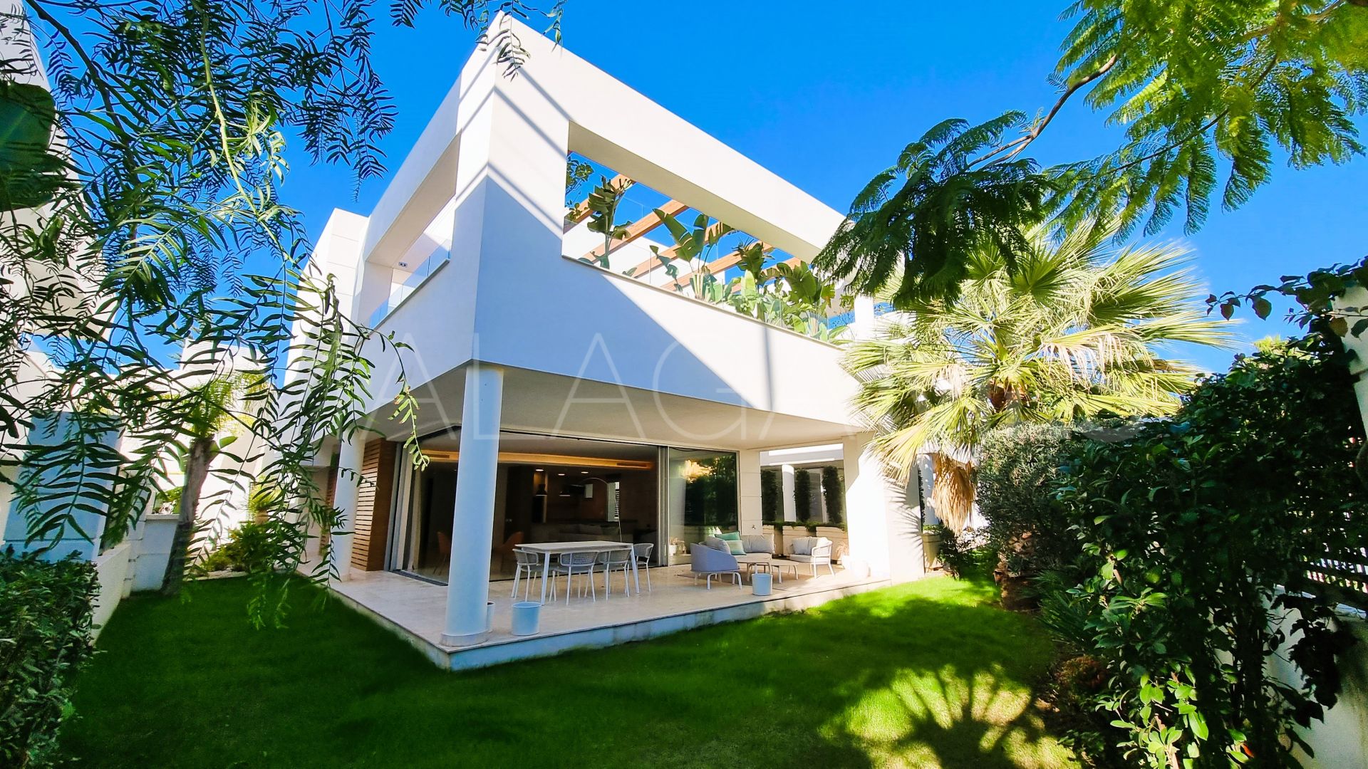 4 bedrooms villa for sale in Nueva Alcantara