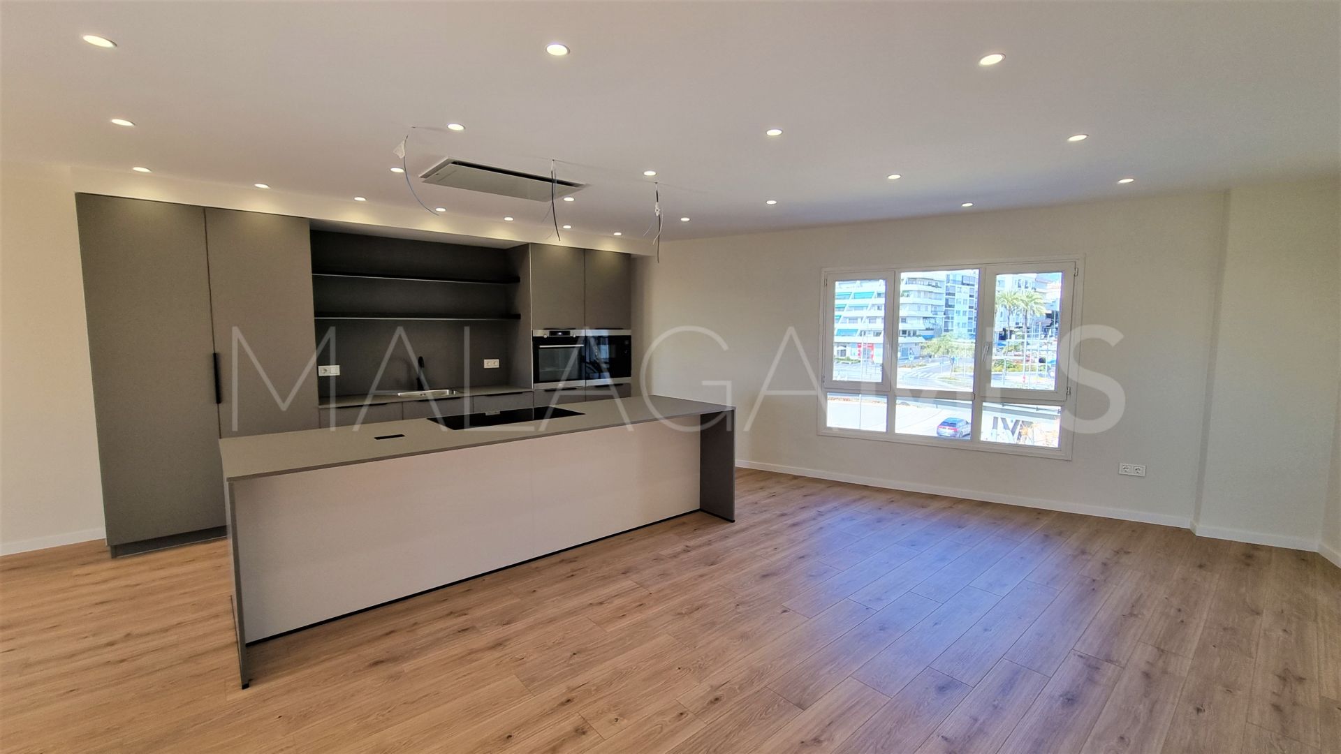 4 bedrooms San Pedro de Alcantara duplex penthouse for sale