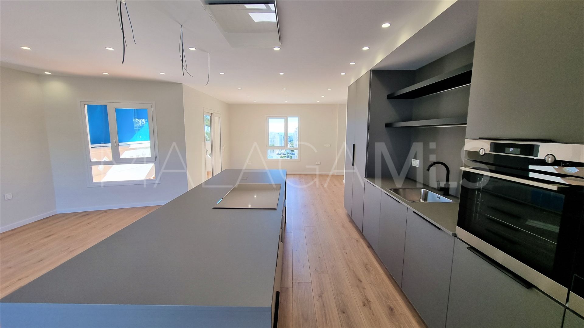 4 bedrooms San Pedro de Alcantara duplex penthouse for sale