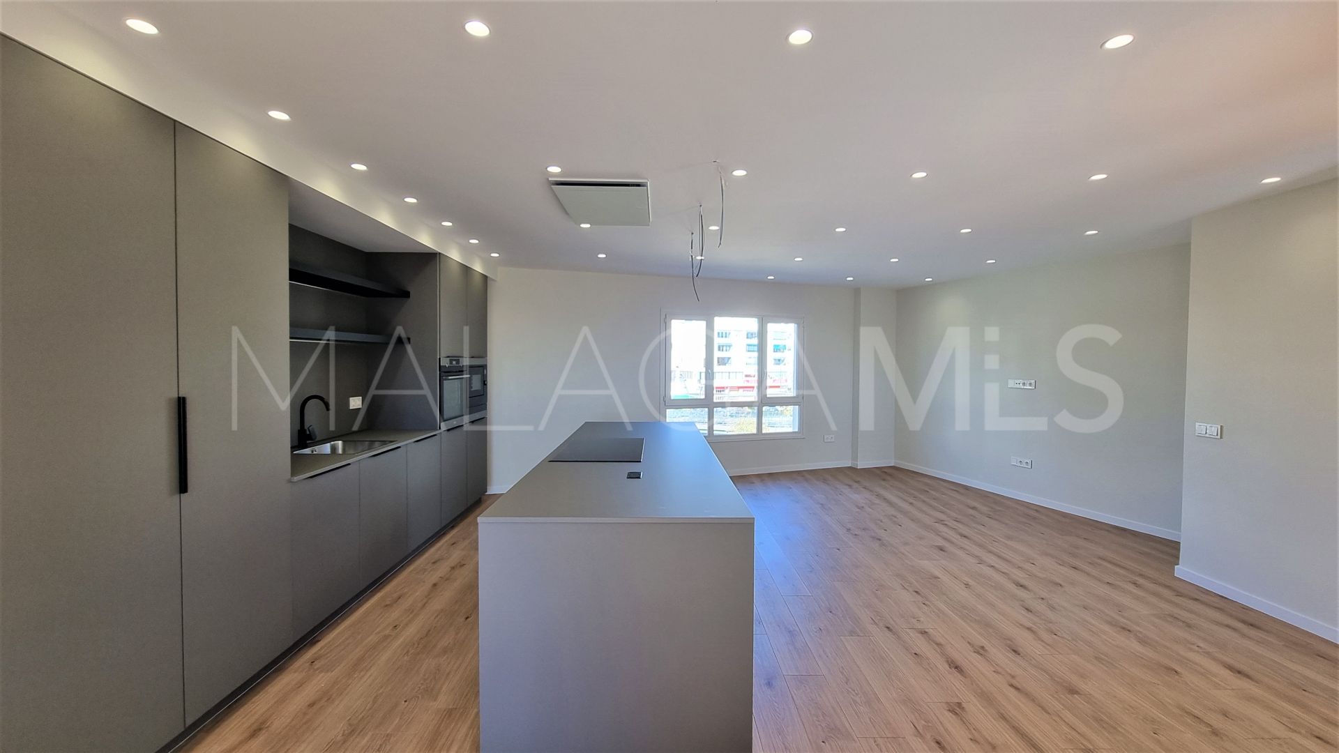 4 bedrooms San Pedro de Alcantara duplex penthouse for sale