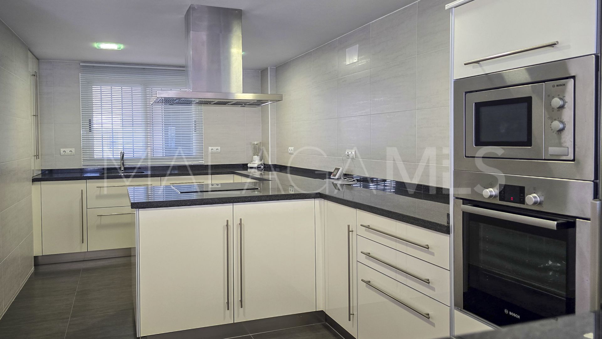 Buy Guadalmina Alta duplex penthouse with 3 bedrooms