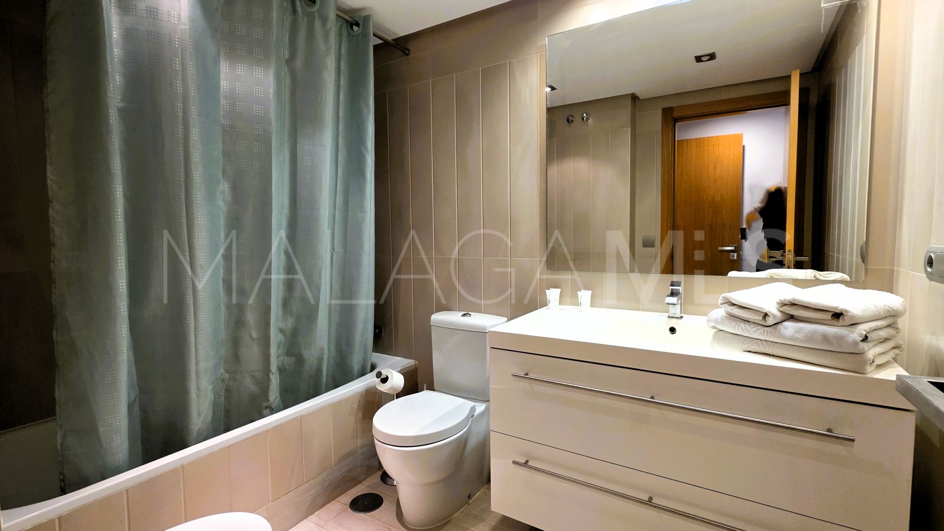 Nueva Alcantara 3 bedrooms duplex penthouse for sale