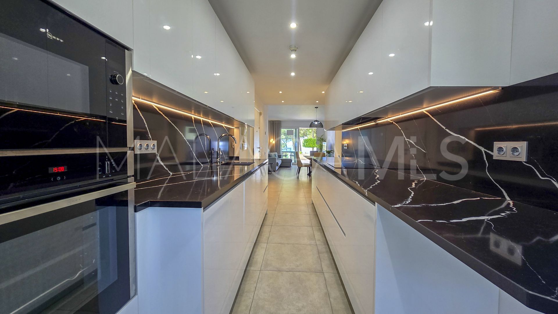 Markplanslägenhet for sale in Los Granados Playa